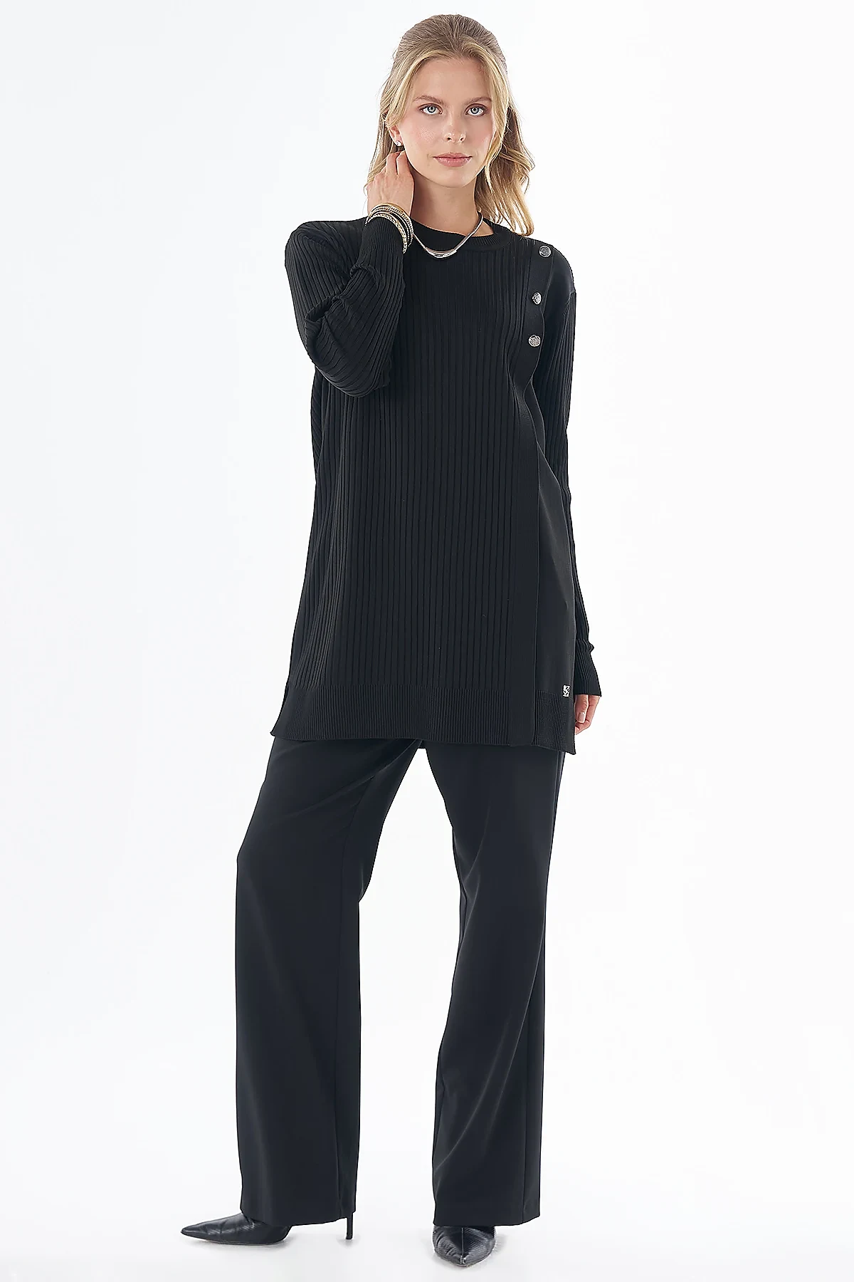 Button-Detail Knit Tunic - Black