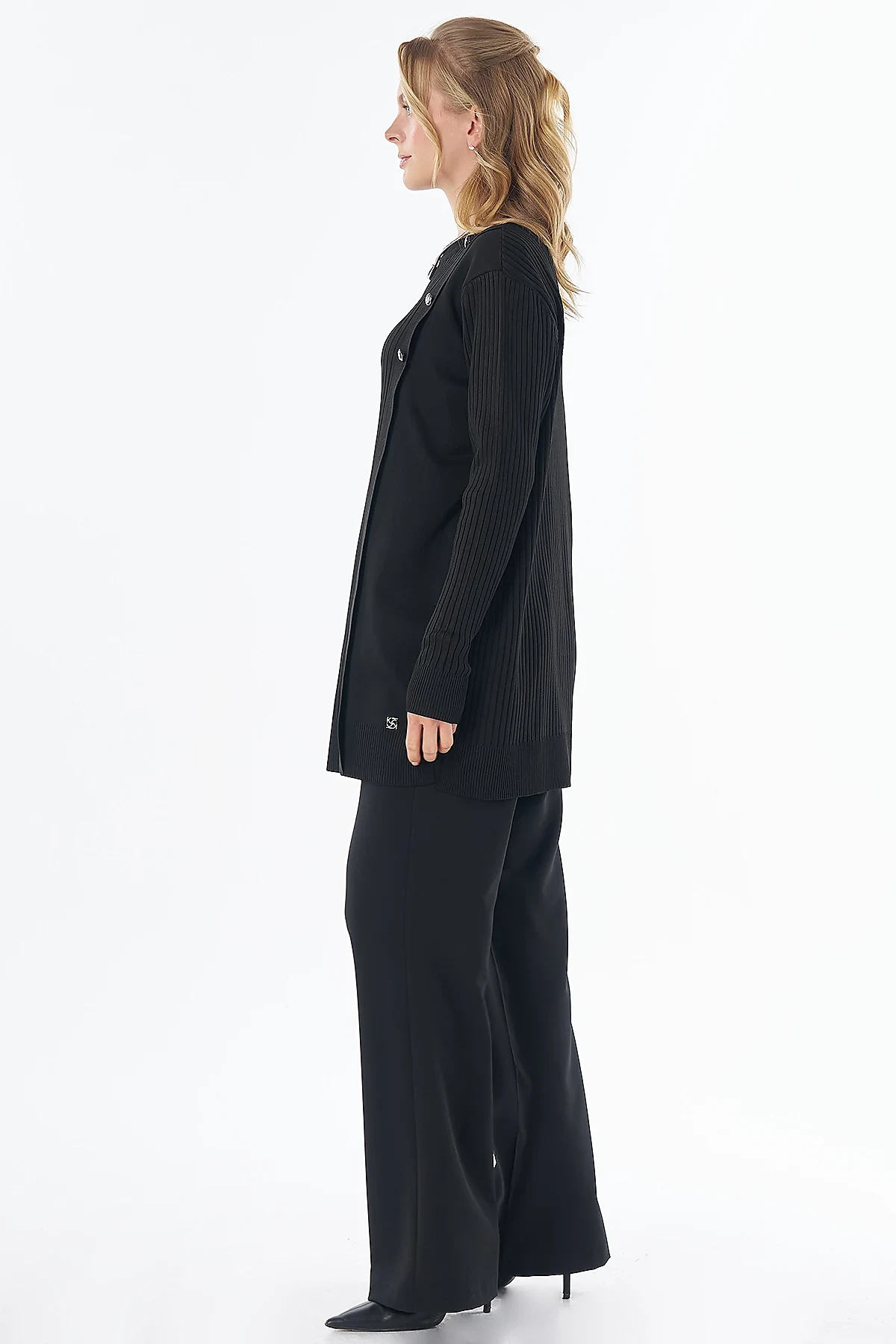 Button-Detail Knit Tunic - Black