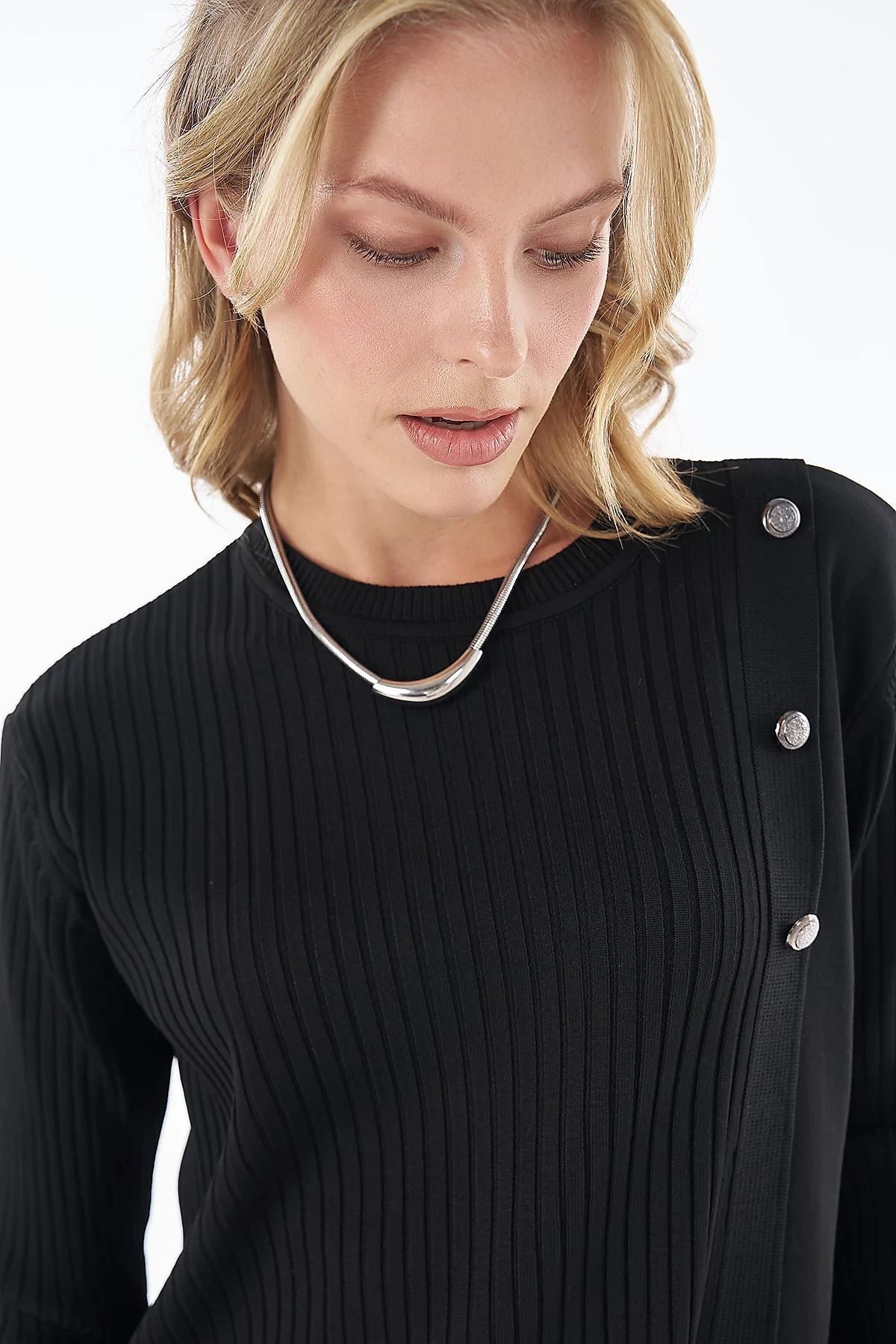 Button-Detail Knit Tunic - Black
