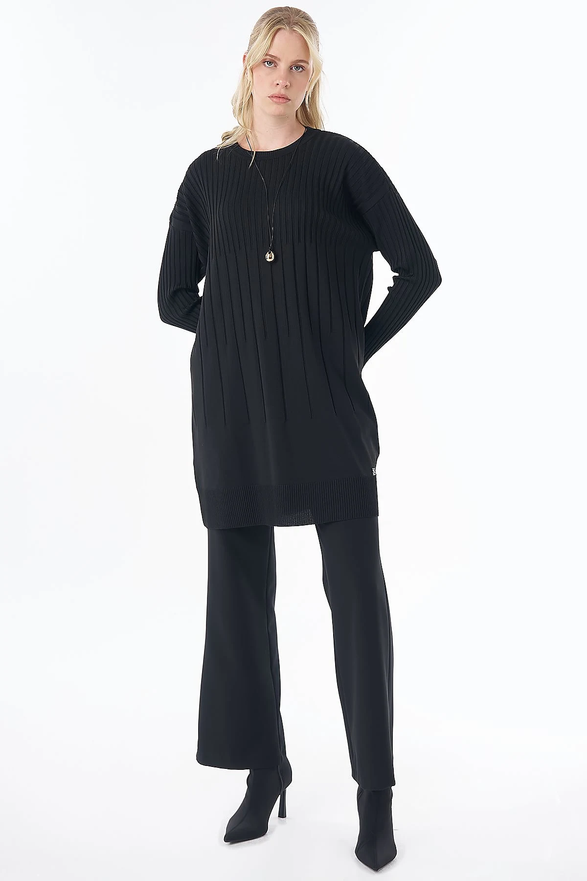 Ribbed Knit Tunic Black