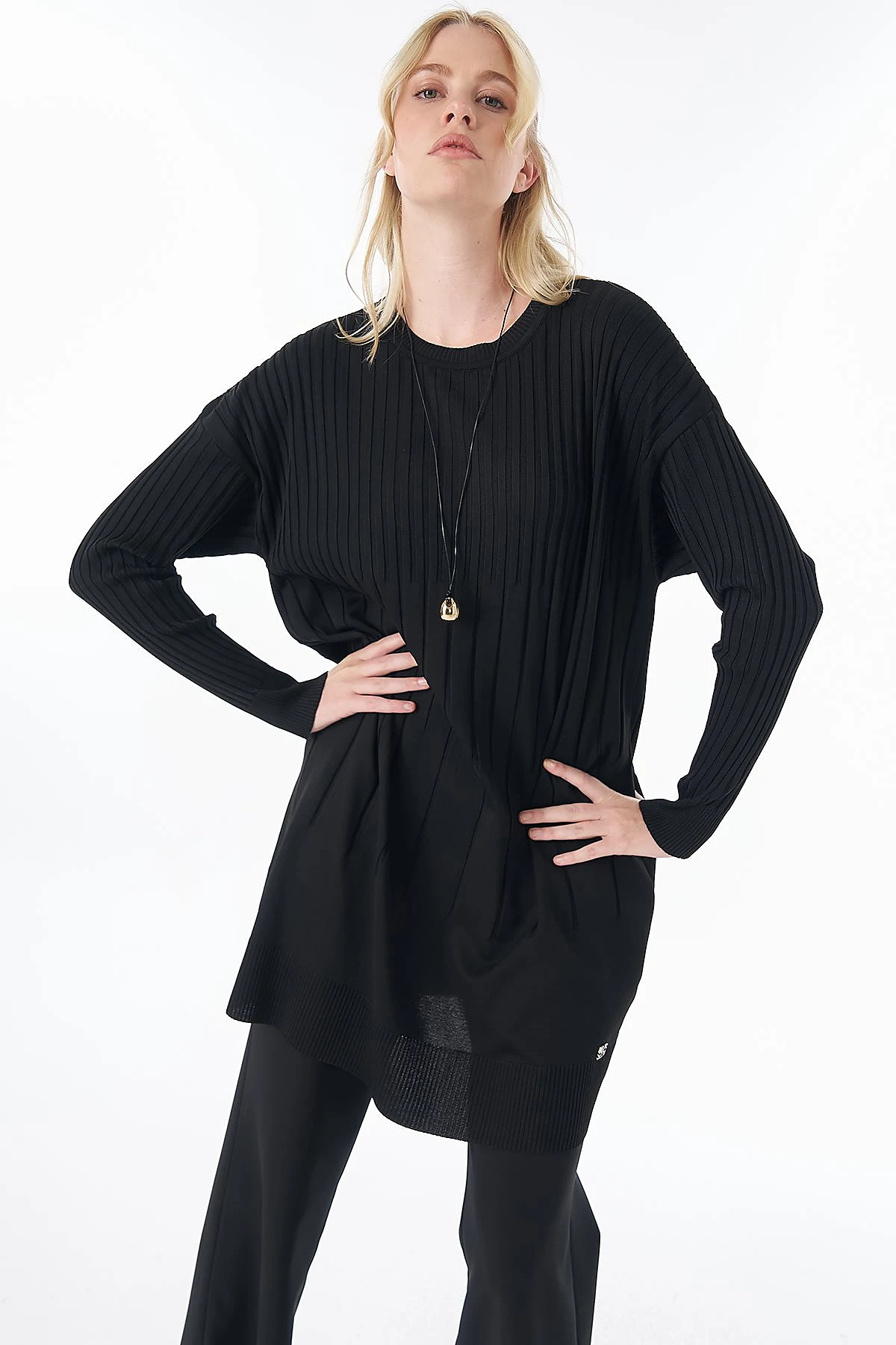 Ribbed Knit Tunic Black