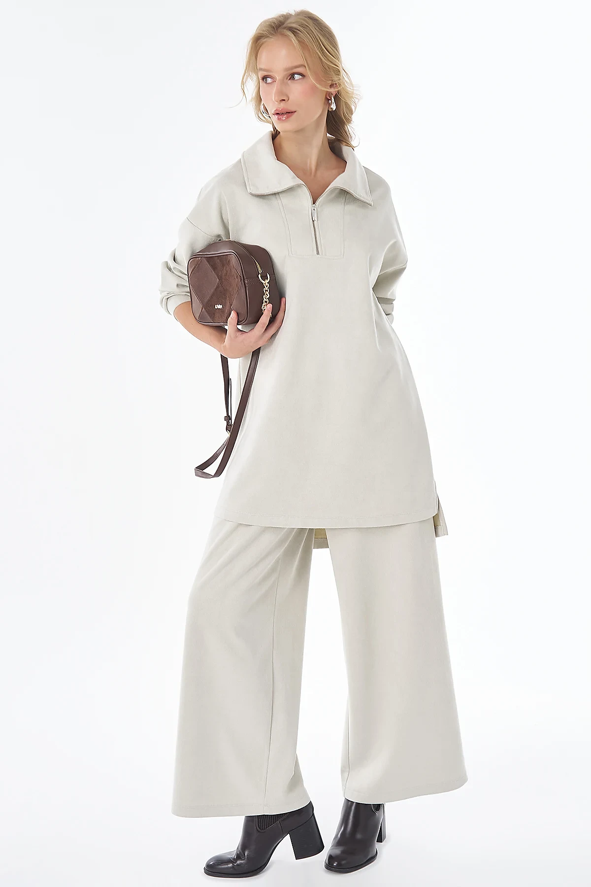 Wide-Collar Suede Two-Piece Set Gray