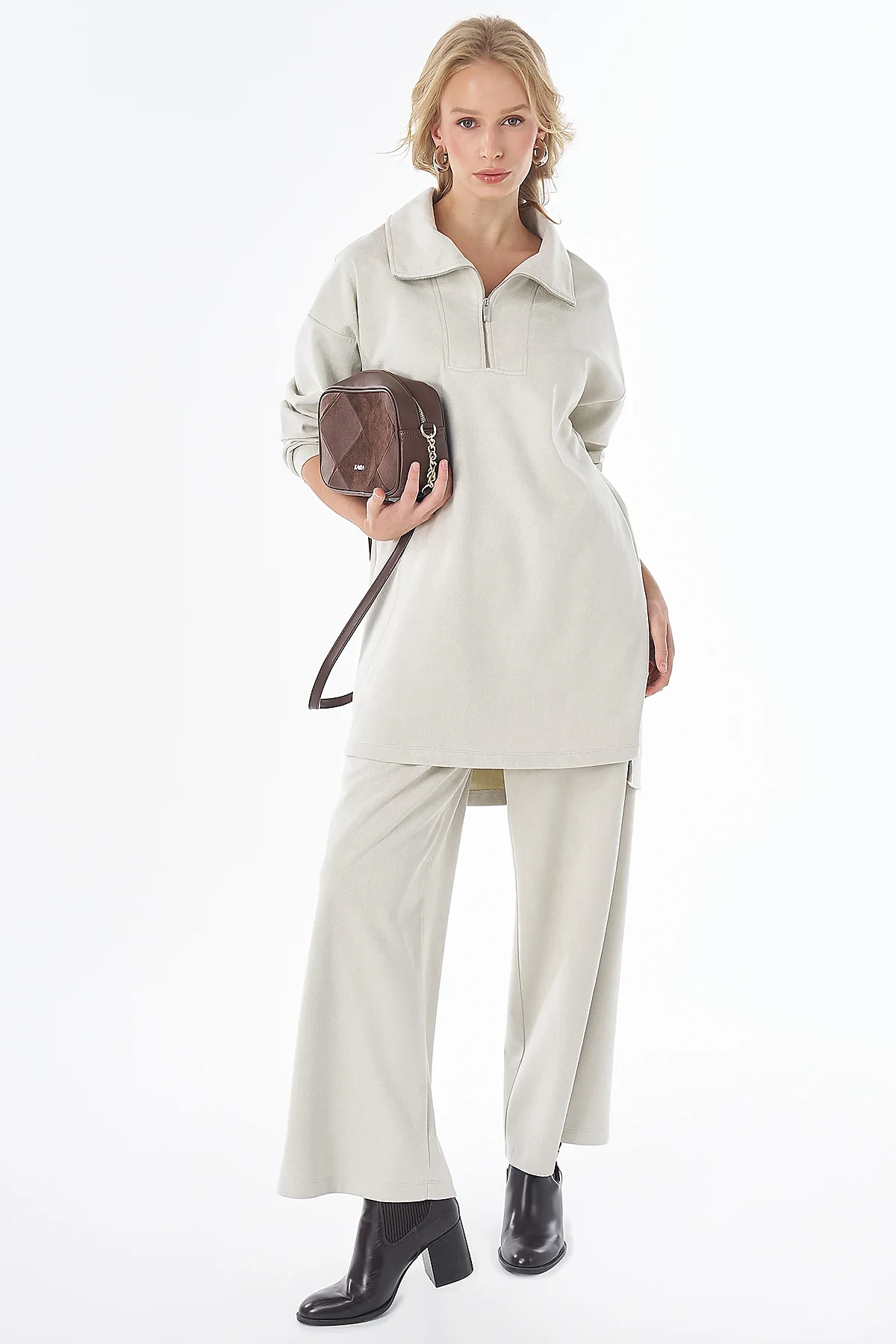 Wide-Collar Suede Two-Piece Set Gray