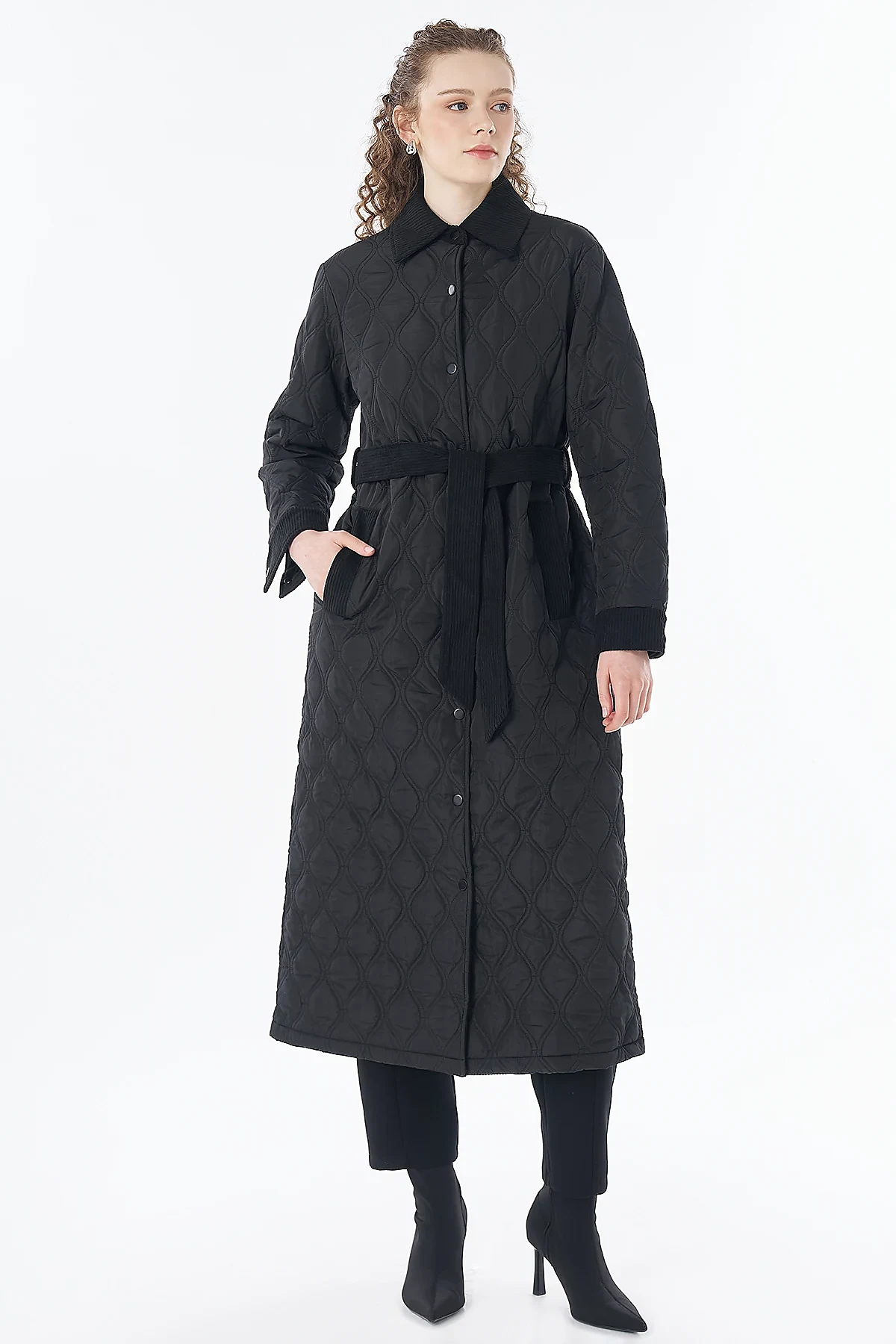 Yaka Detaylı Anorak Mont Siyah