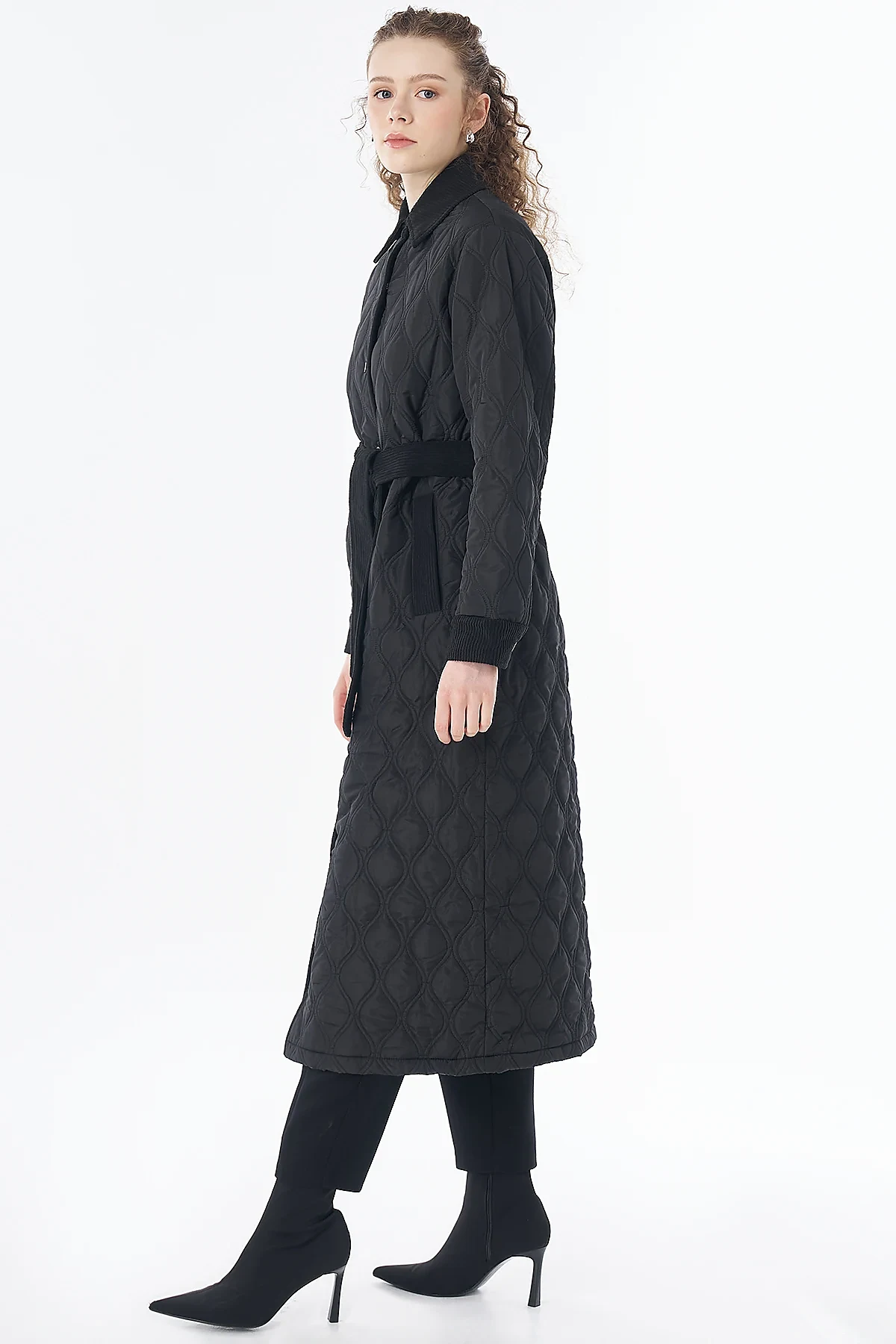 Yaka Detaylı Anorak Mont Siyah