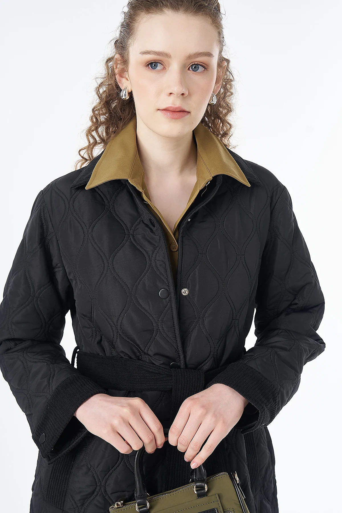 Yaka Detaylı Anorak Mont Siyah