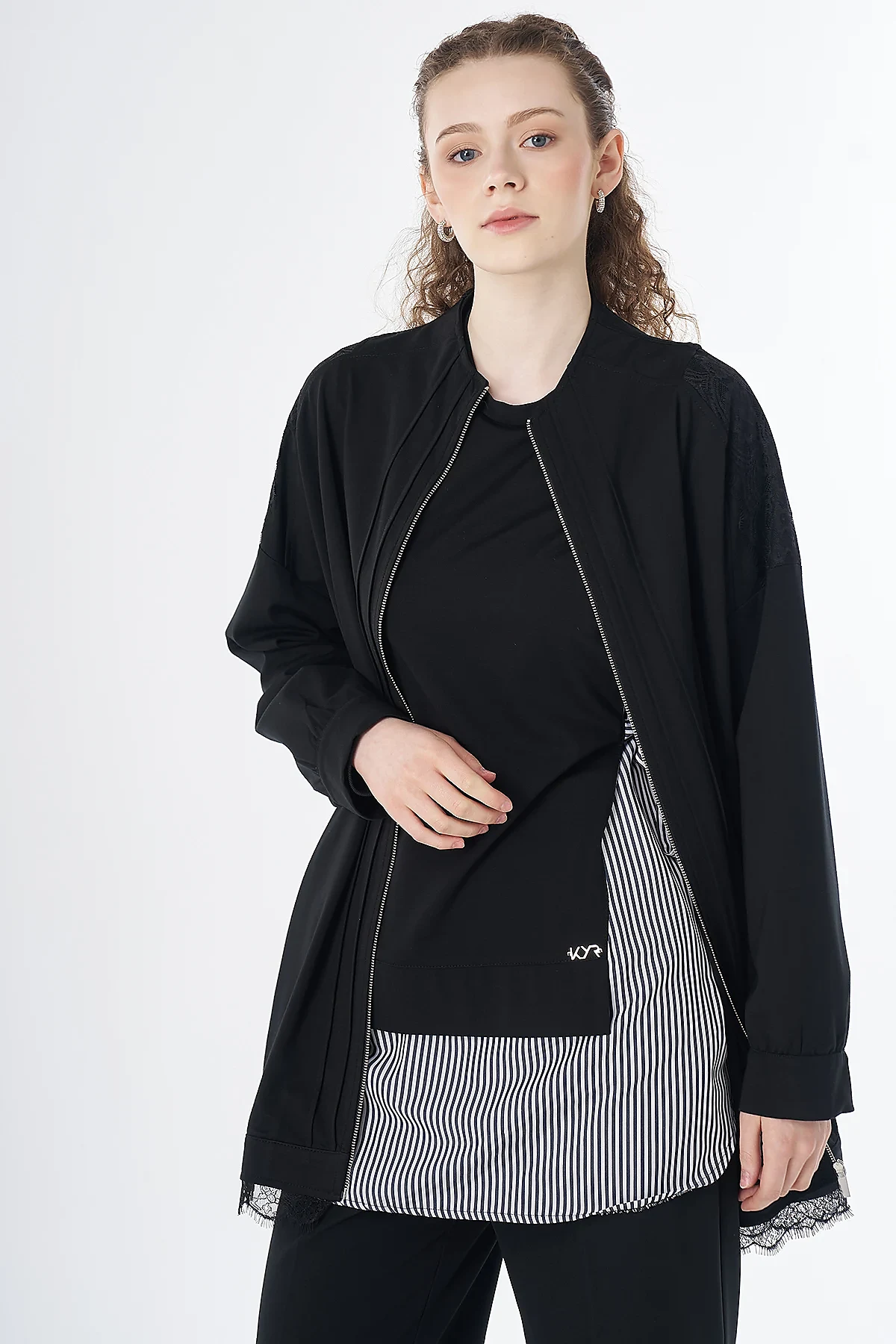 Dantel Garnili Rayon Ceket Siyah