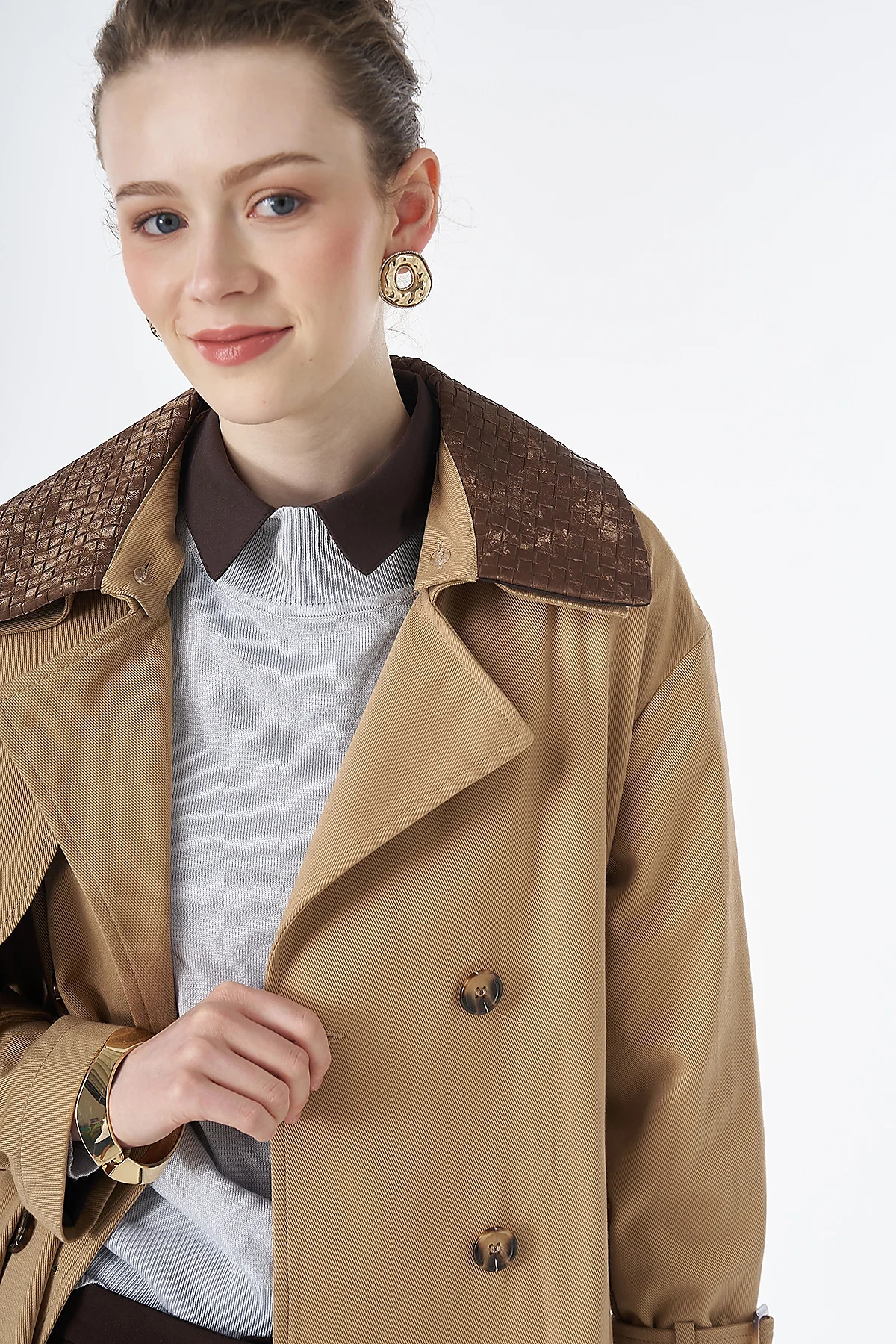 Leather-Collar Trench Coat Beige