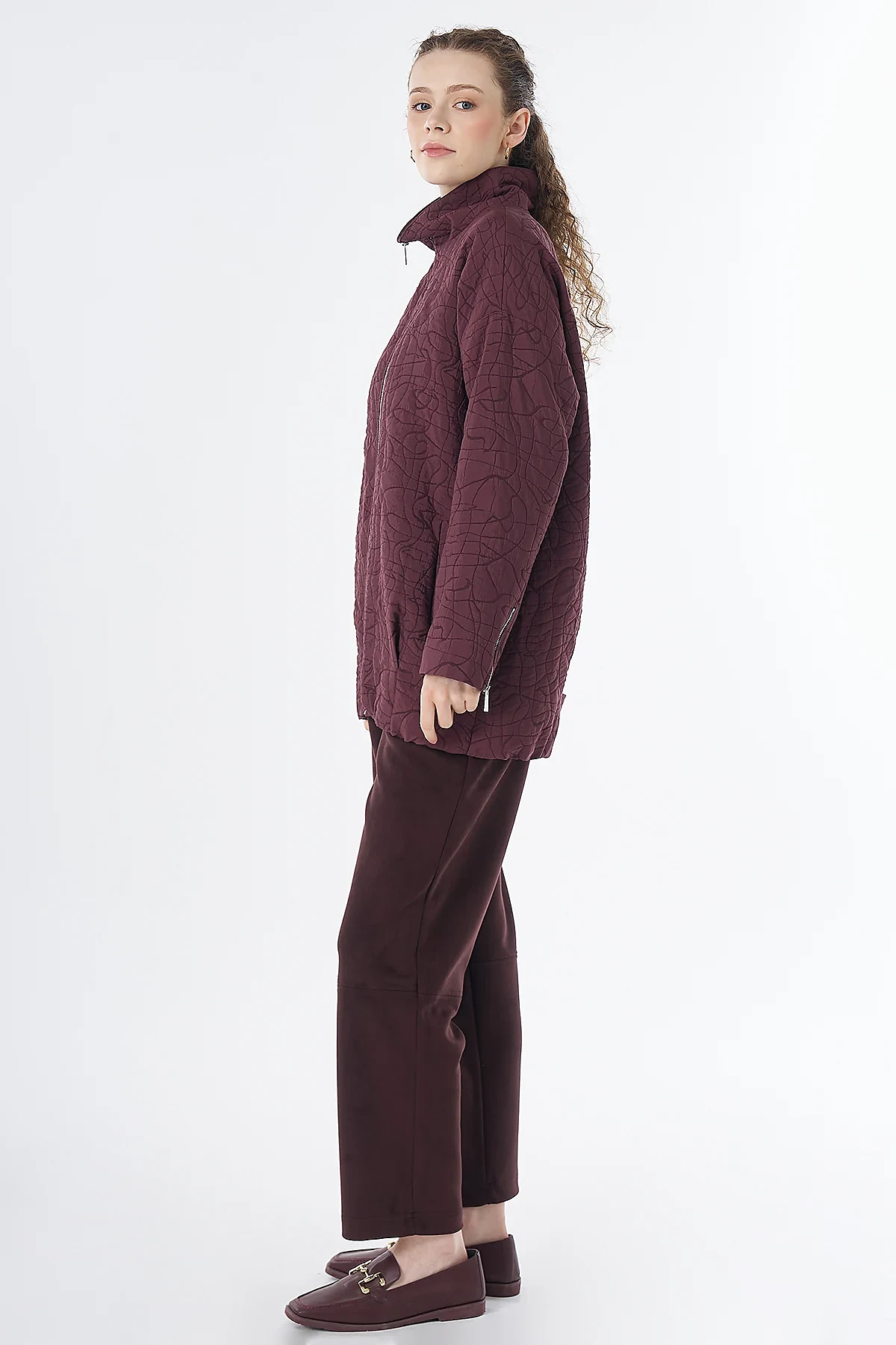 Stand-Up Collar Quilted Jacket Burgundy