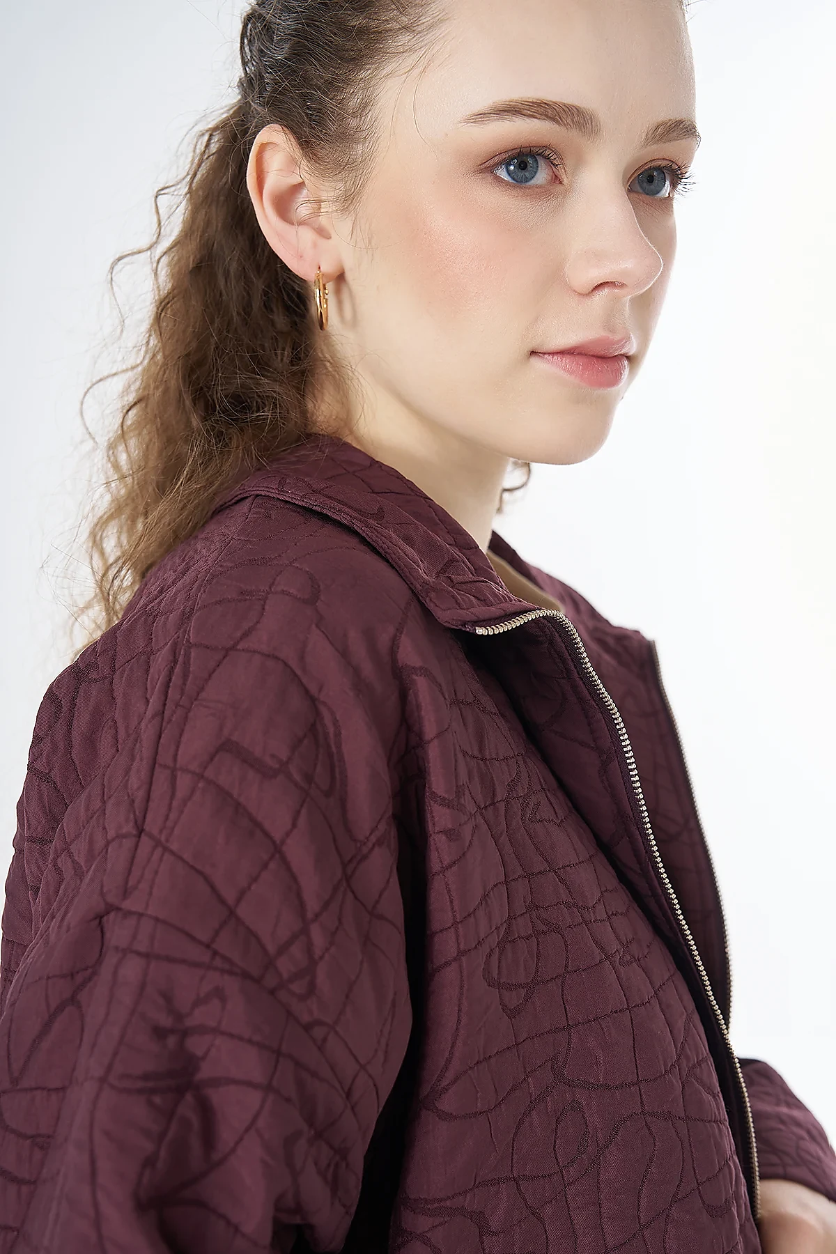 Stand-Up Collar Quilted Jacket Burgundy