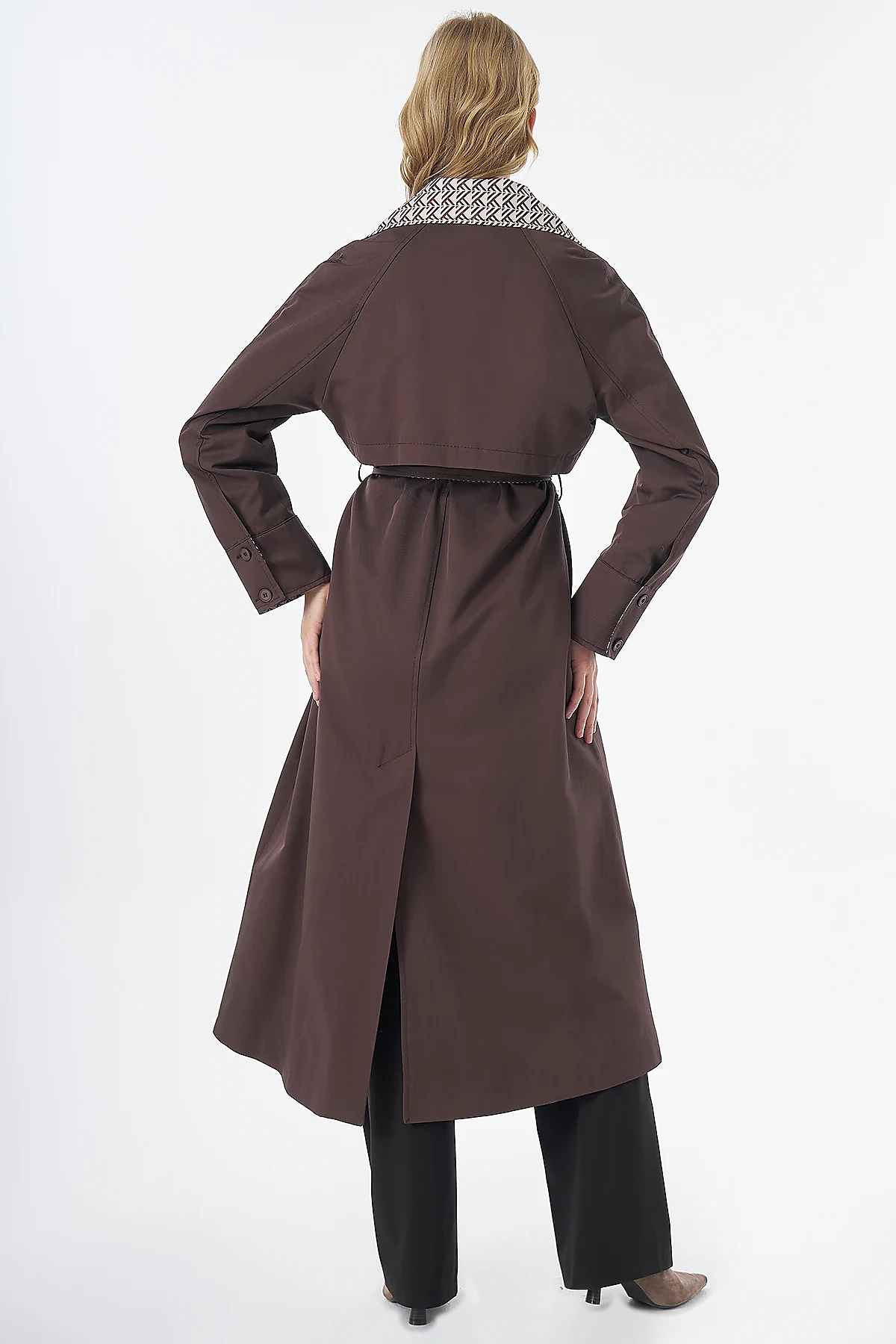 Contrast Detail Trench Coat Brown