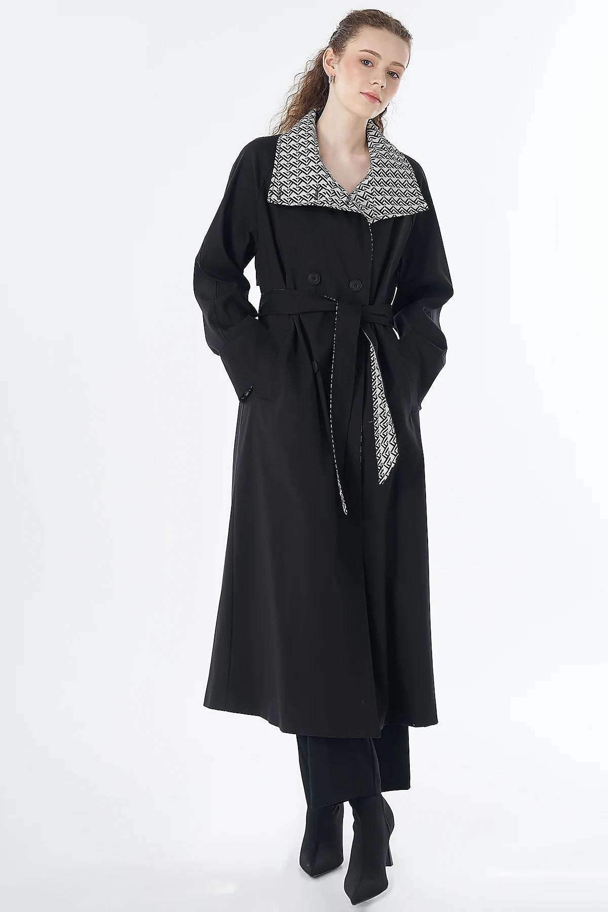 Contrast Detail Trench Coat Black