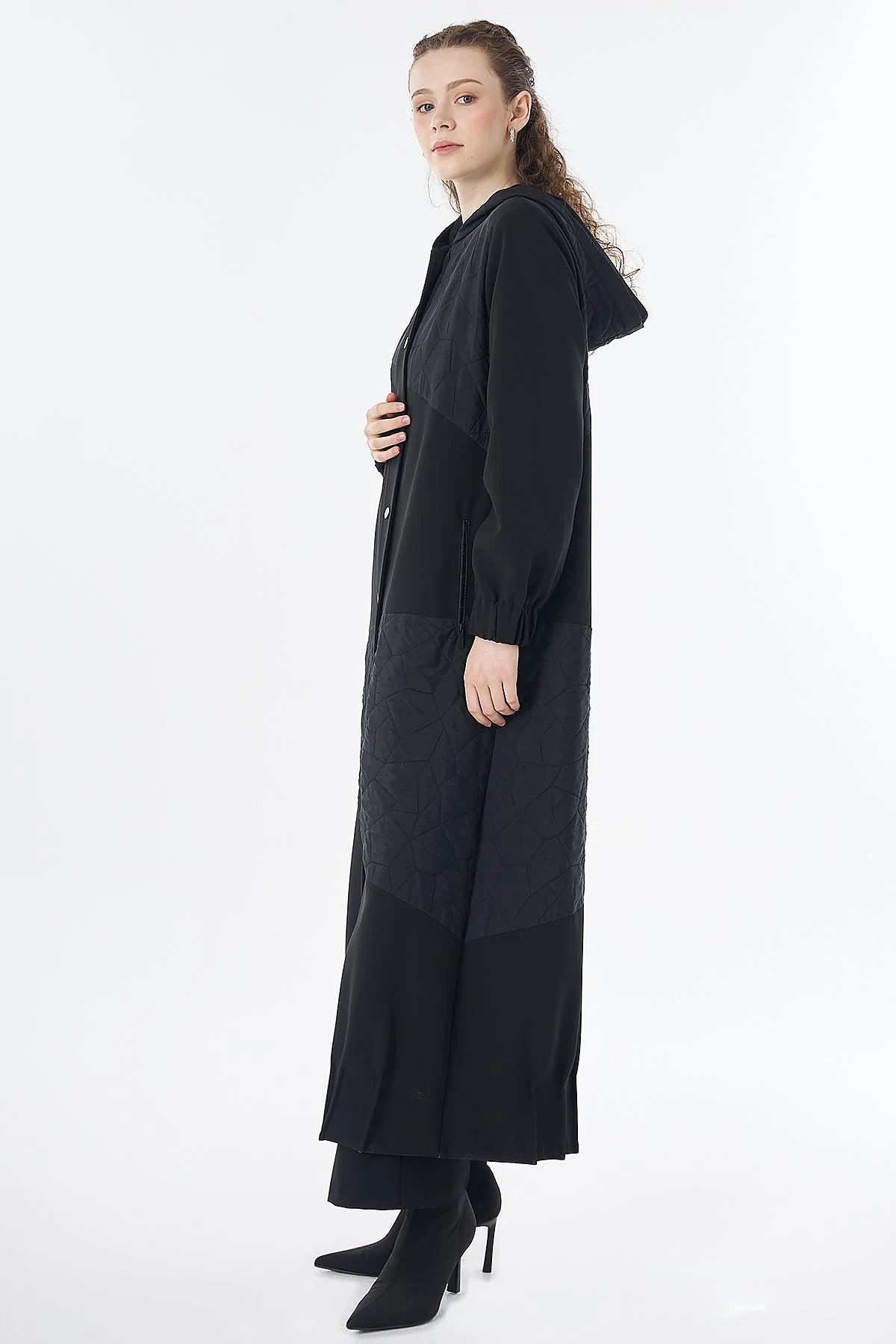 Wide Collar Quilted Throw-On Jacket Black