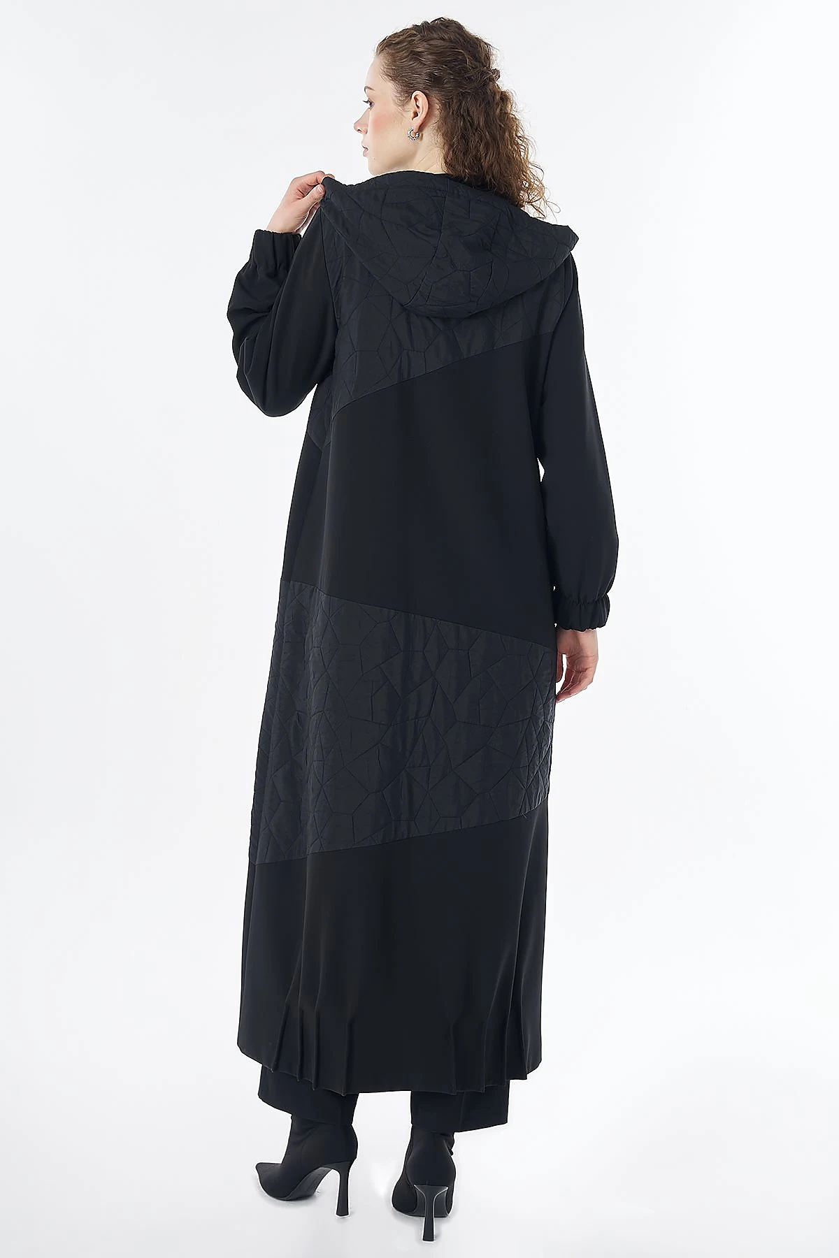 Wide Collar Quilted Throw-On Jacket Black