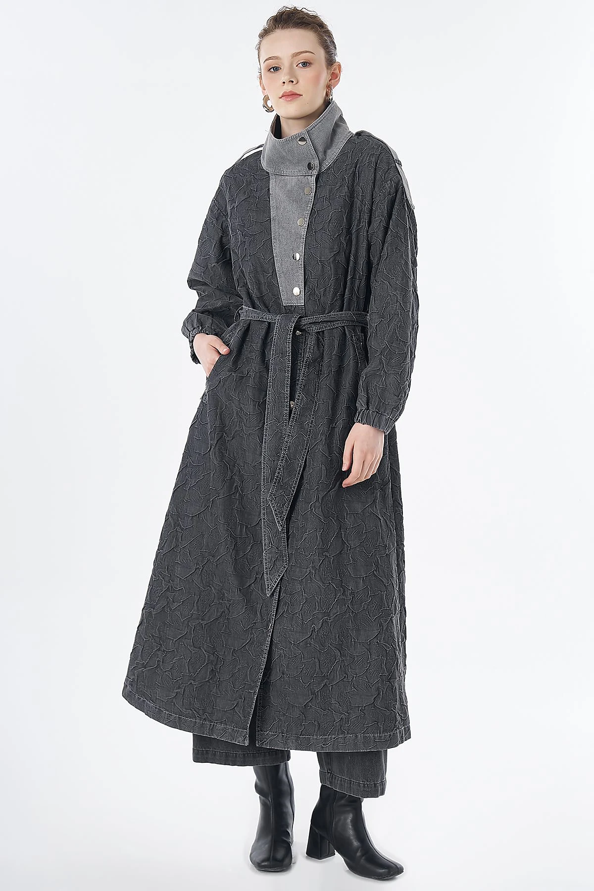Embossed Pattern Throw-On Jacket Black
