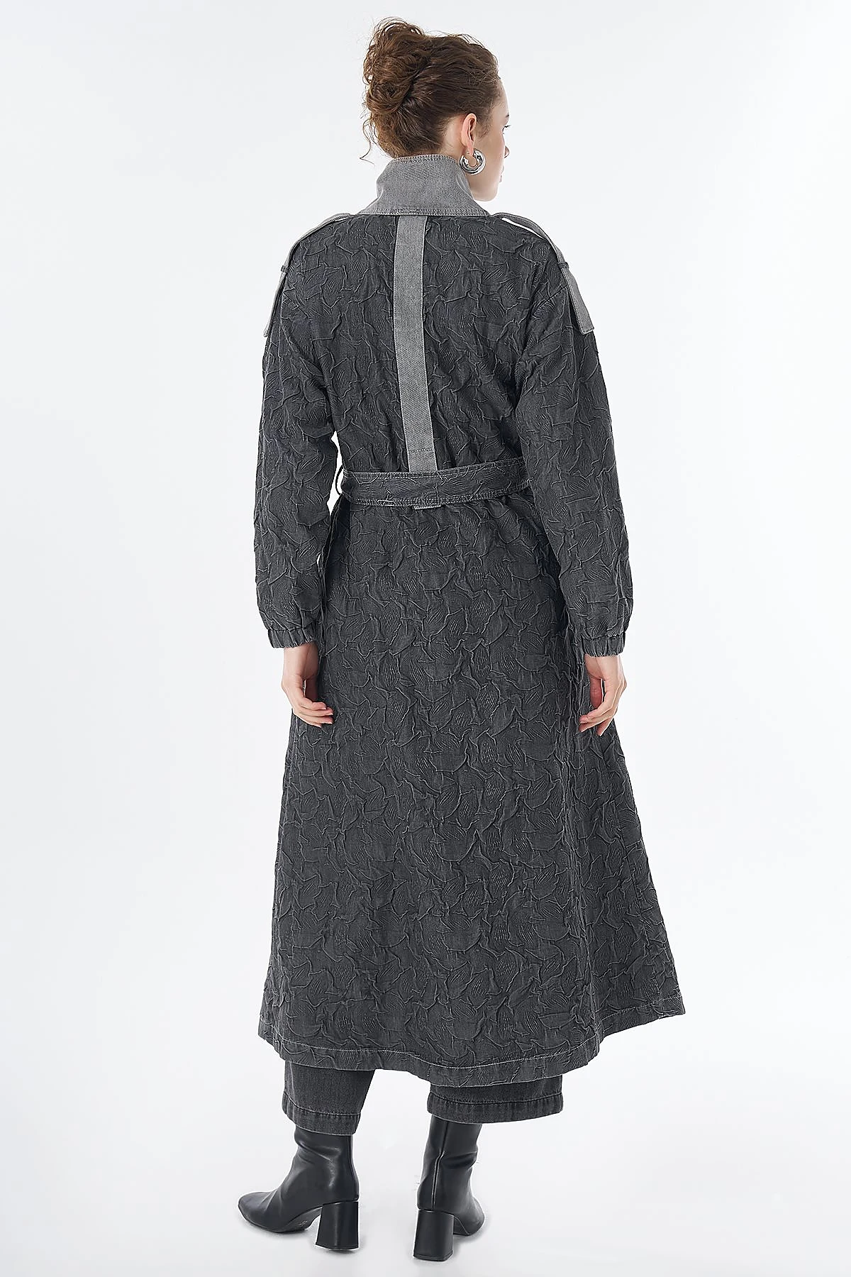 Embossed Pattern Throw-On Jacket Black