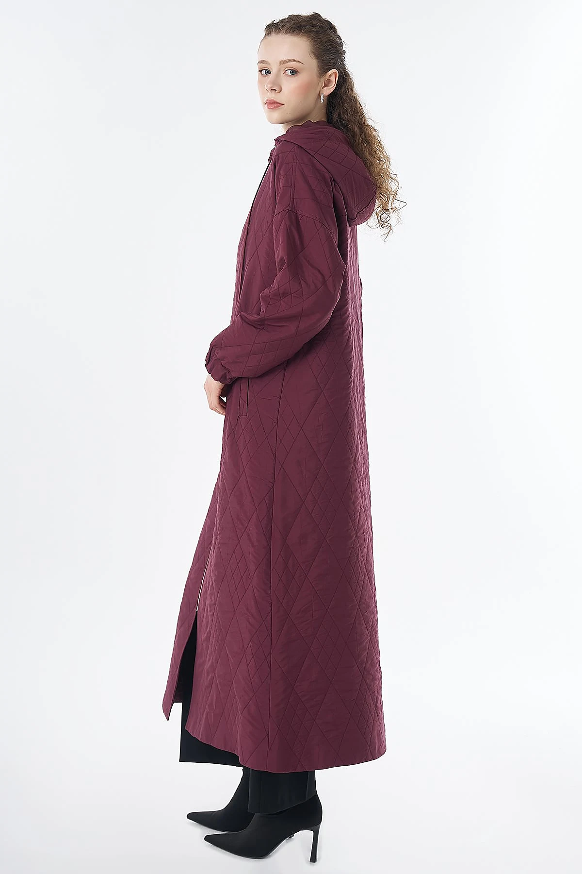 Hooded Quilted Throw-On Burgundy