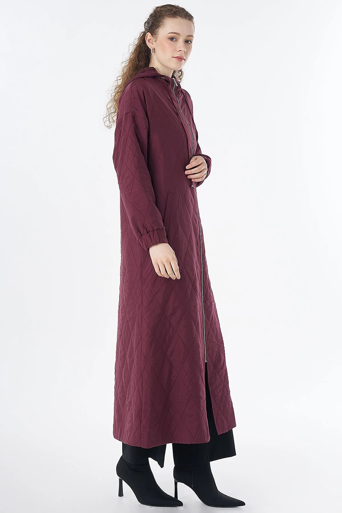 Hooded Quilted Throw-On Burgundy