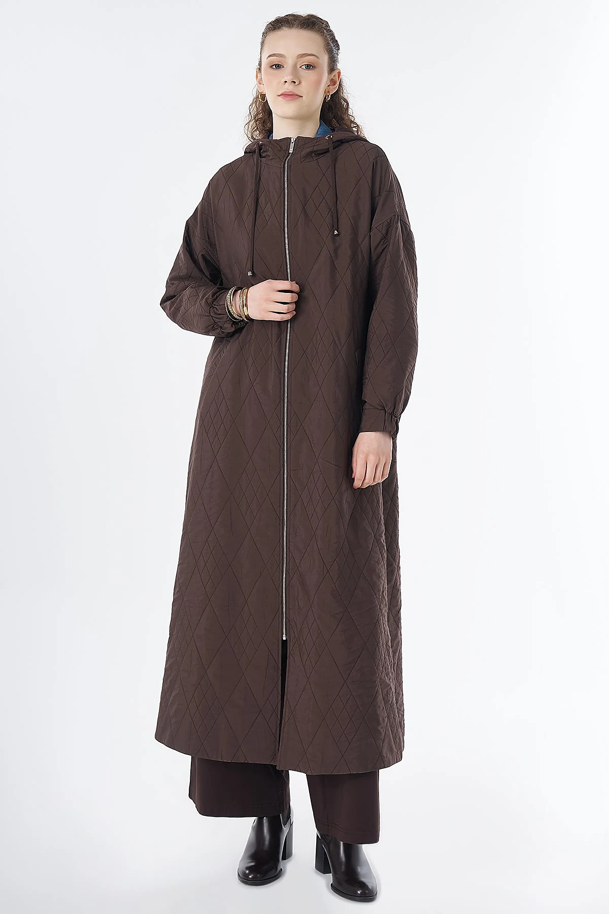 Hooded Quilted Throw-On Brown