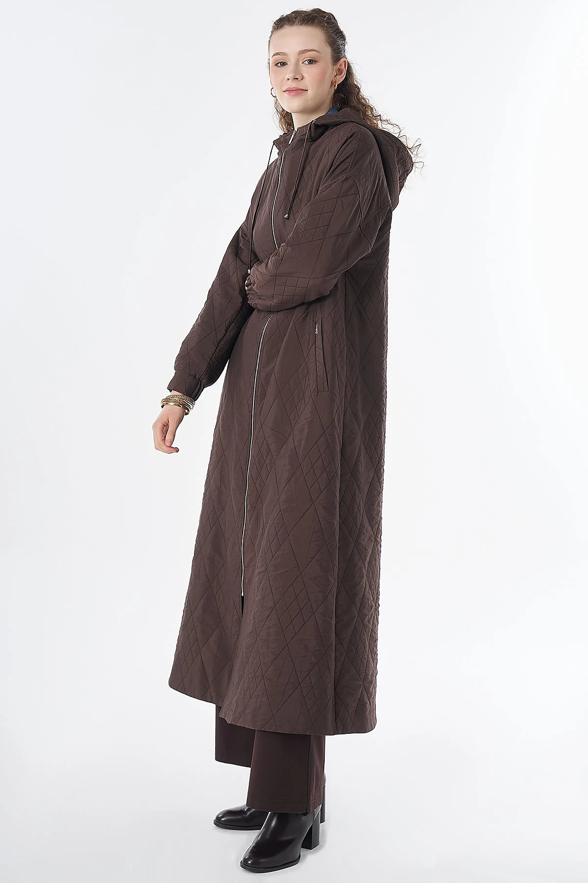 Hooded Quilted Throw-On Brown