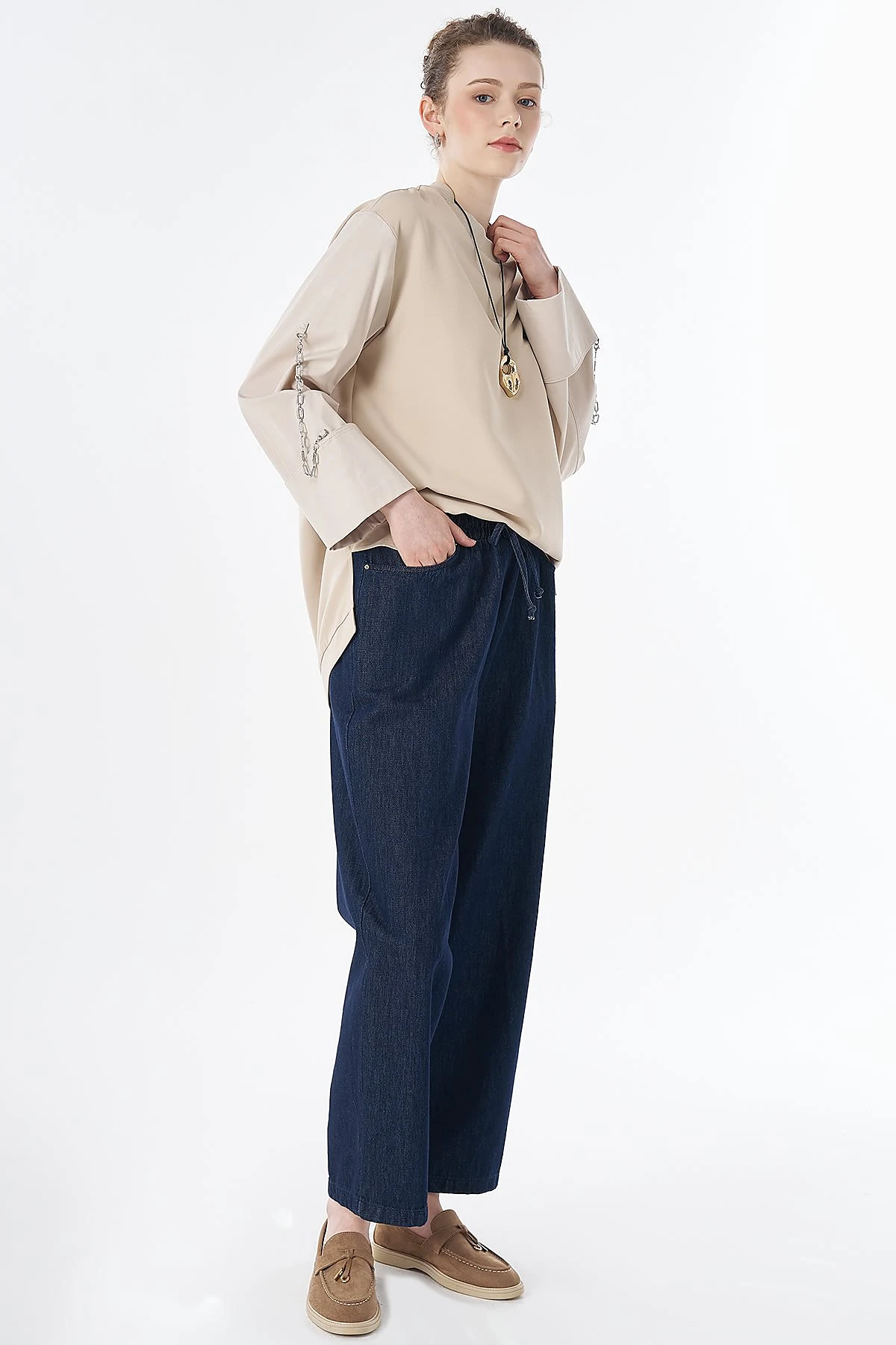 Chain Detail Sweatshirt Stone