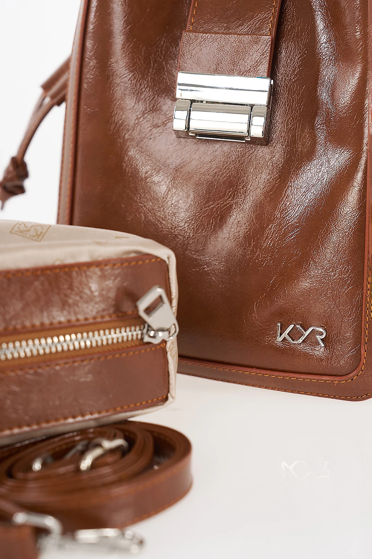 Ruched Shoulder Bag Camel