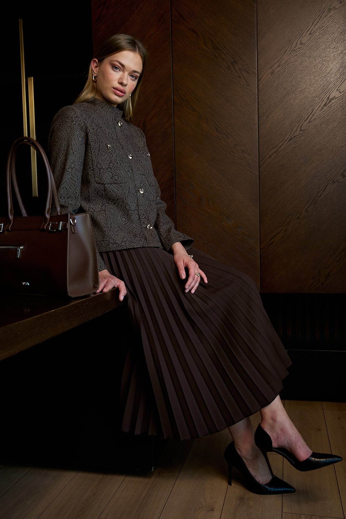 Scarf Pattern Skirt Set Brown
