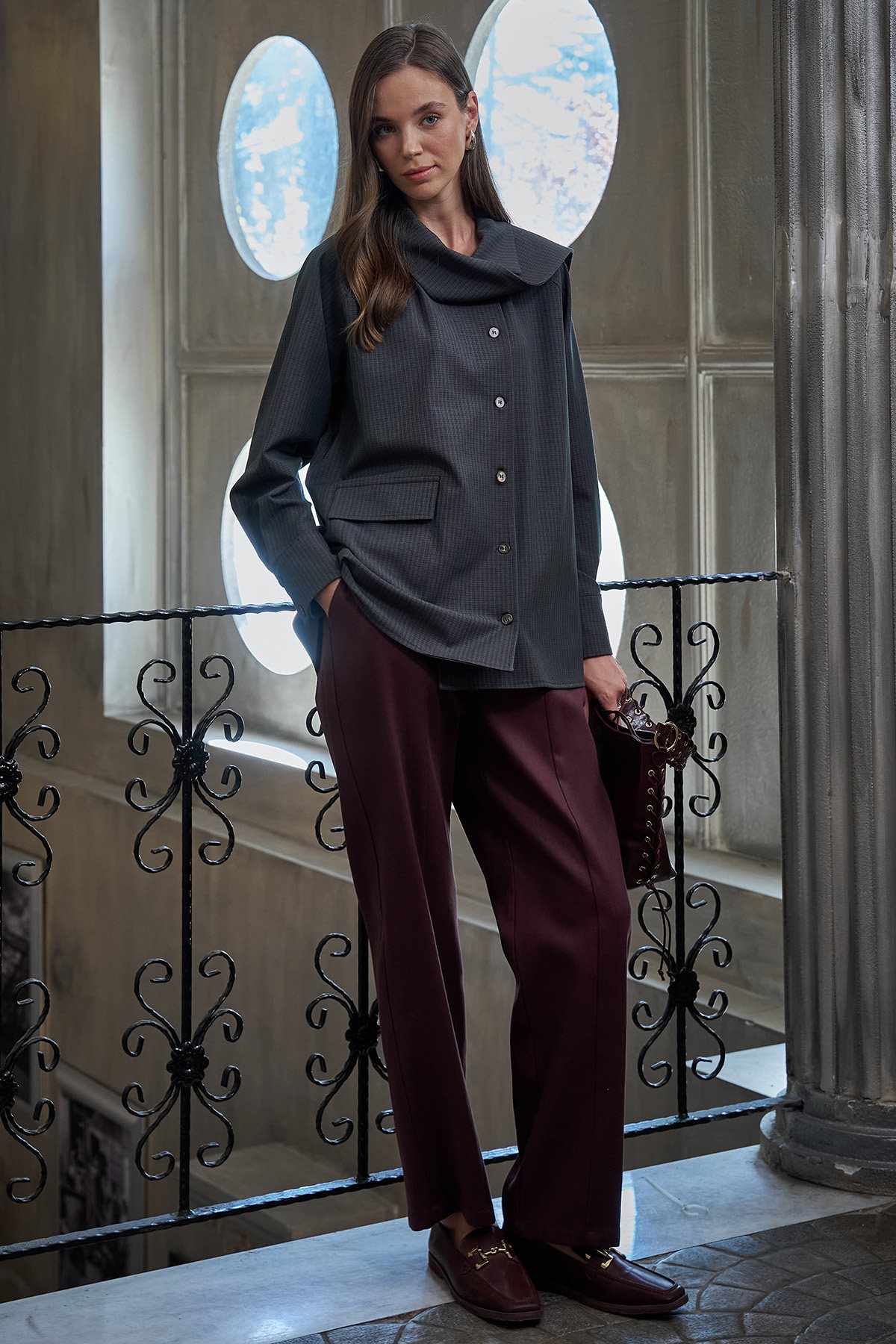 Stitch-Detail High-Waisted Pants Burgundy