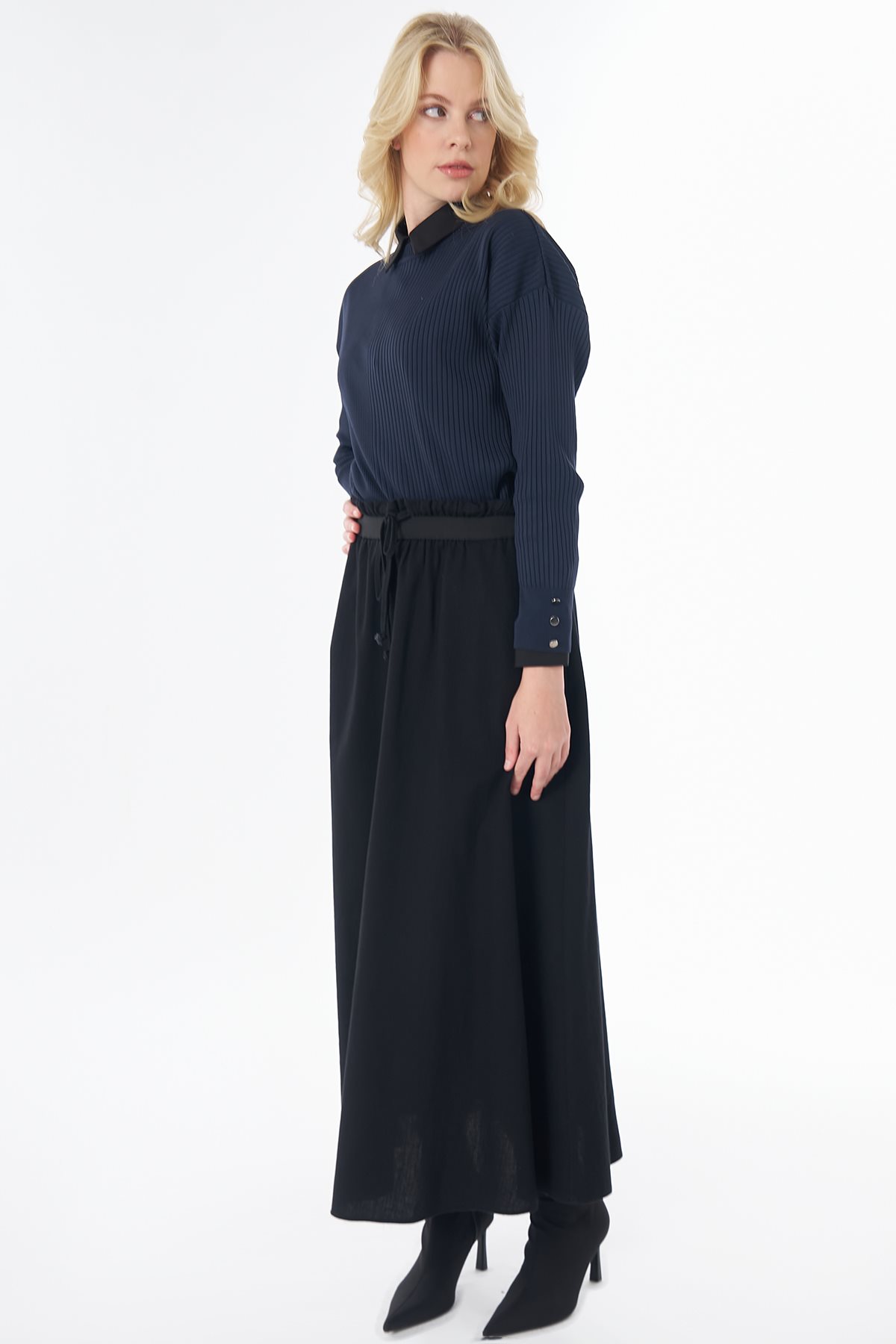 Elastic-Waist Non Denim Skirt Black