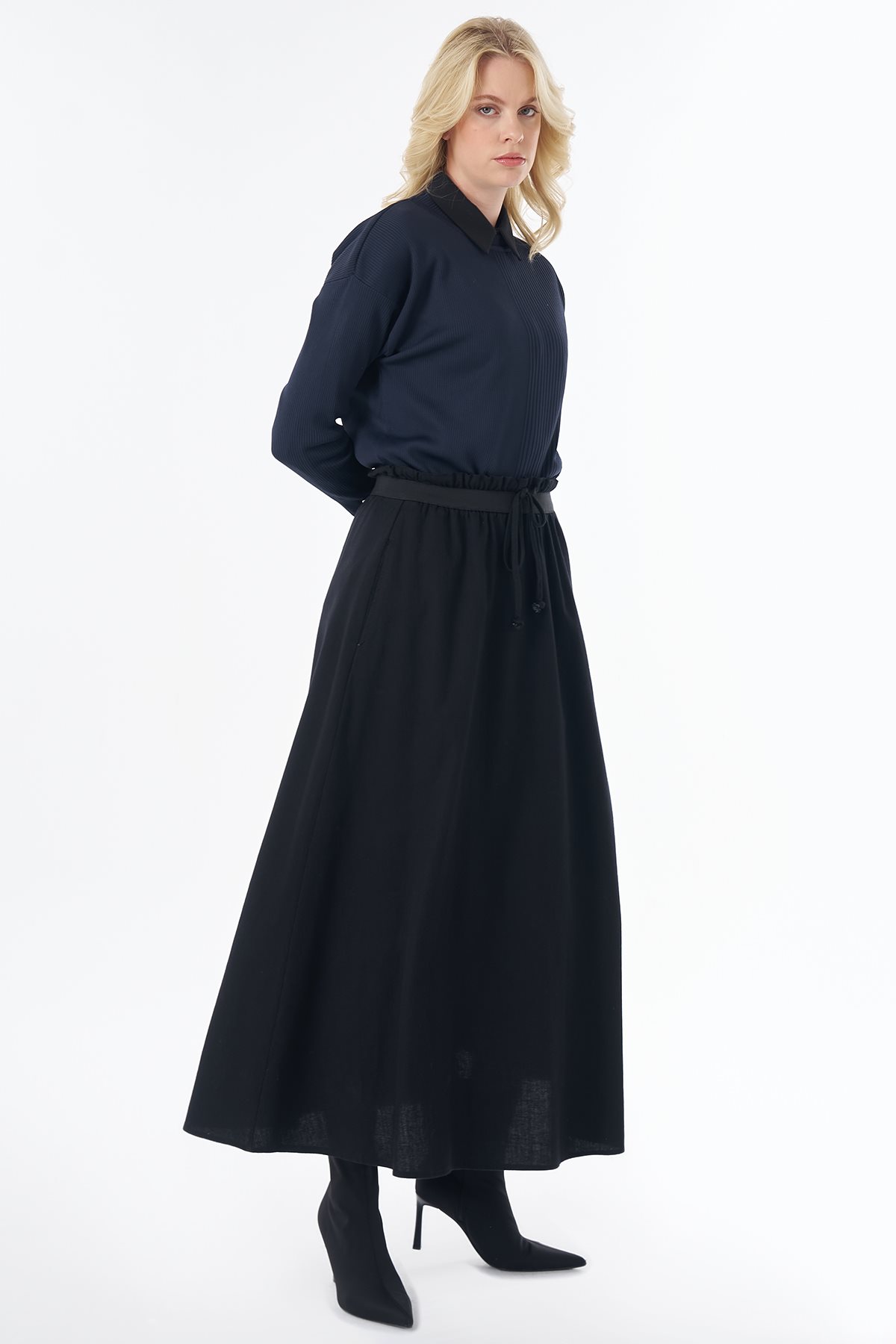Elastic-Waist Non Denim Skirt Black