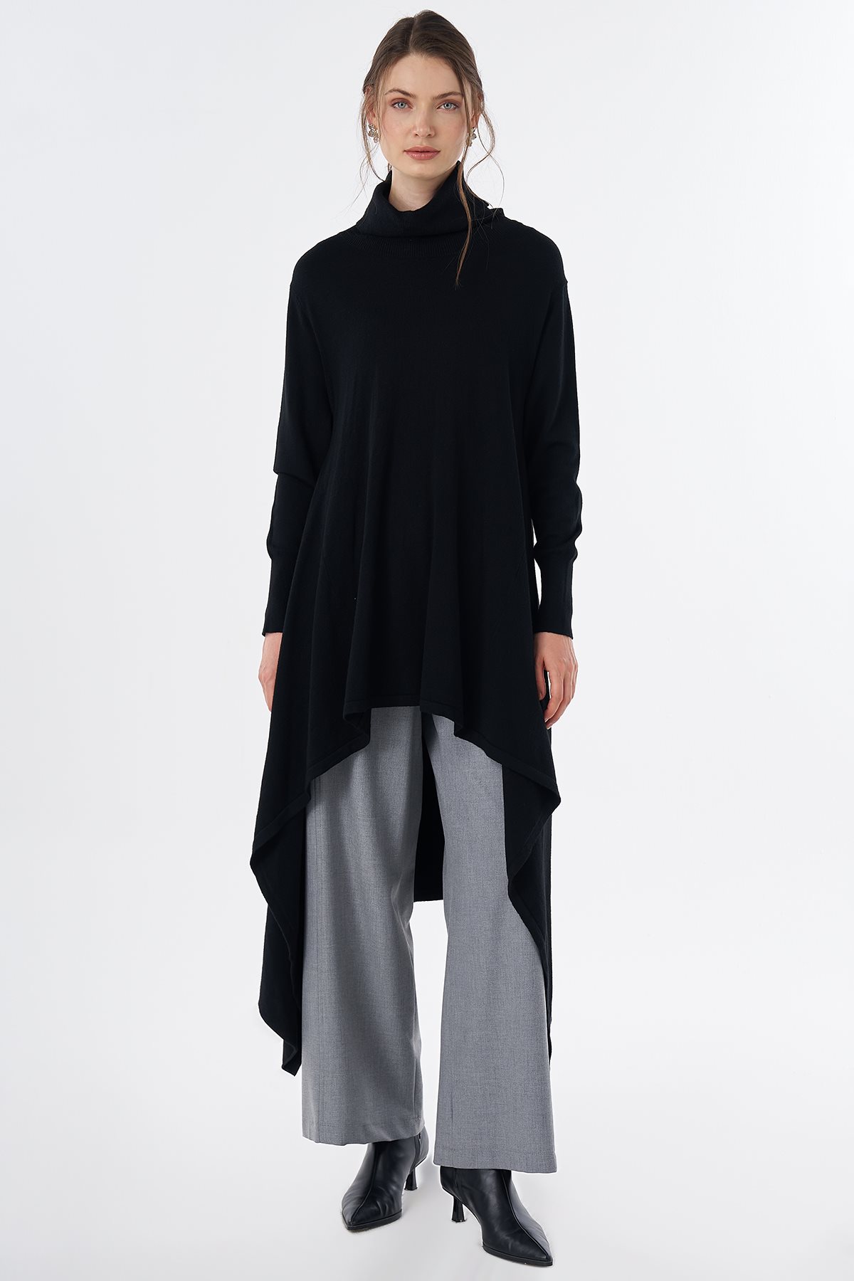 Asymmetrical Cut Knitted Tunic Black