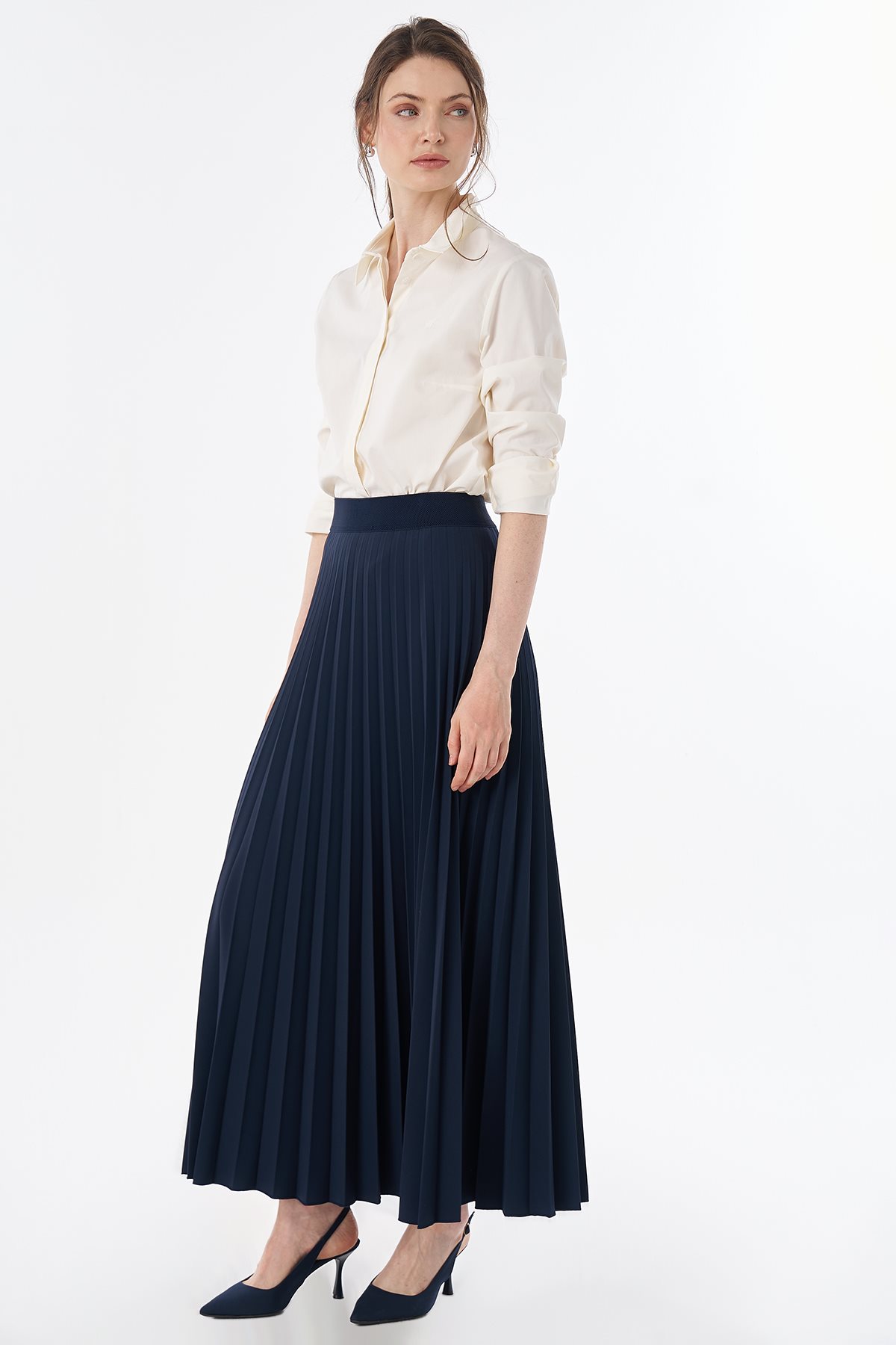 High-Waisted Pleated Skirt Navy