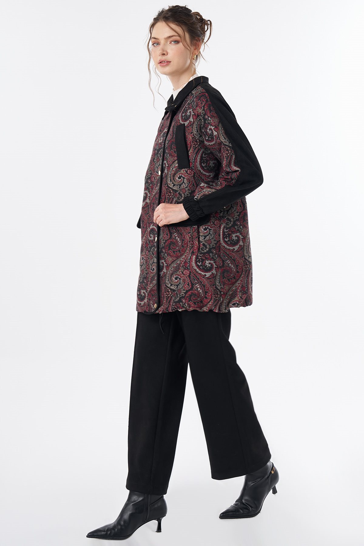 Scarf Print High-Neck Jacket Red