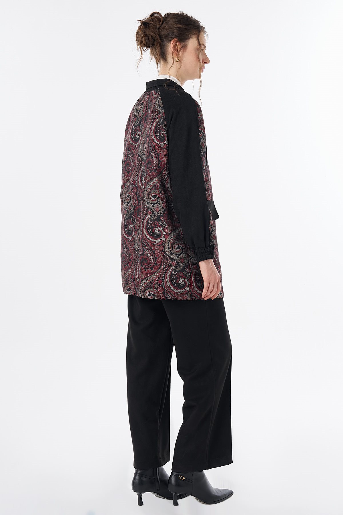Scarf Print High-Neck Jacket Red
