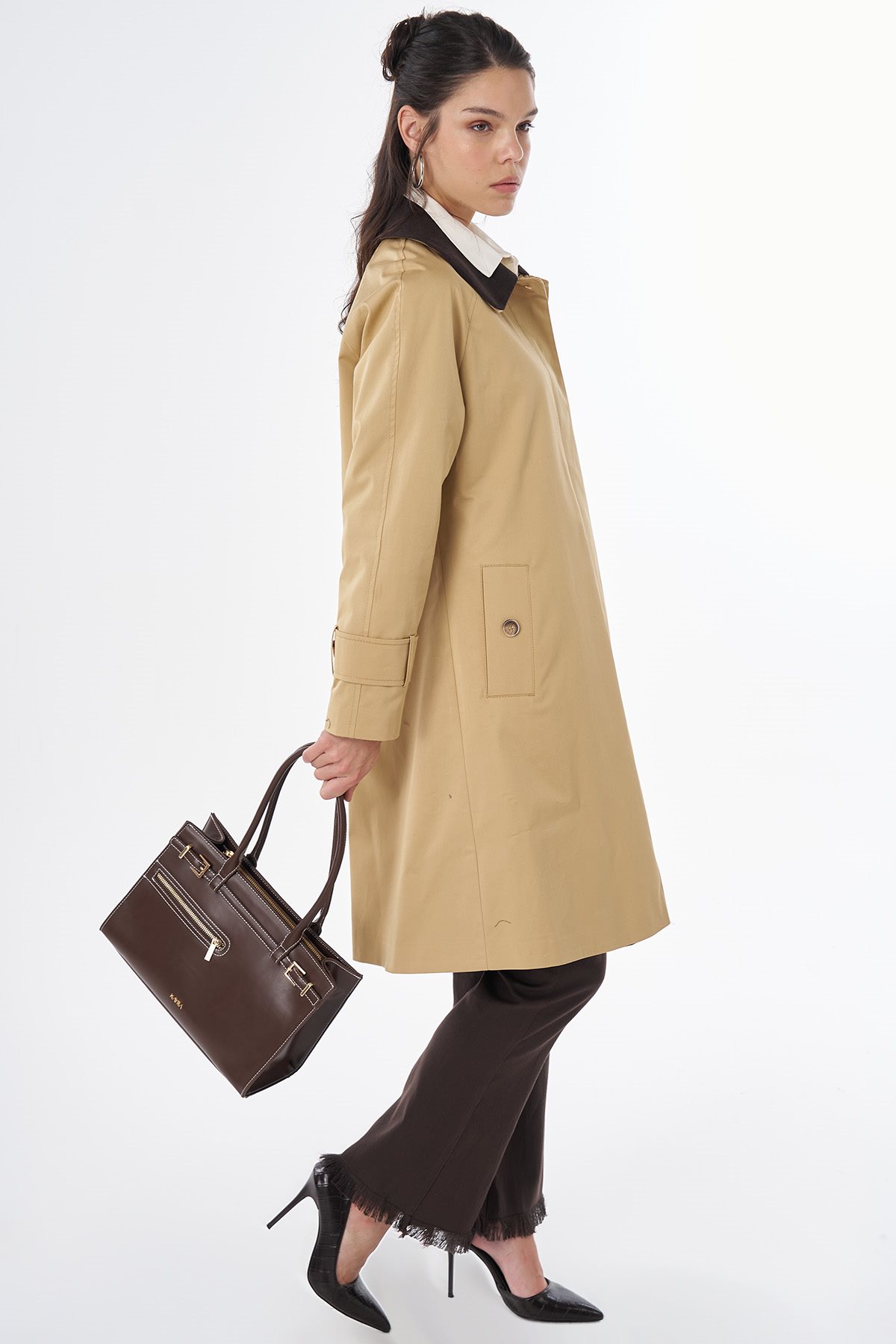 Collar-Detail Trench Coat Beige