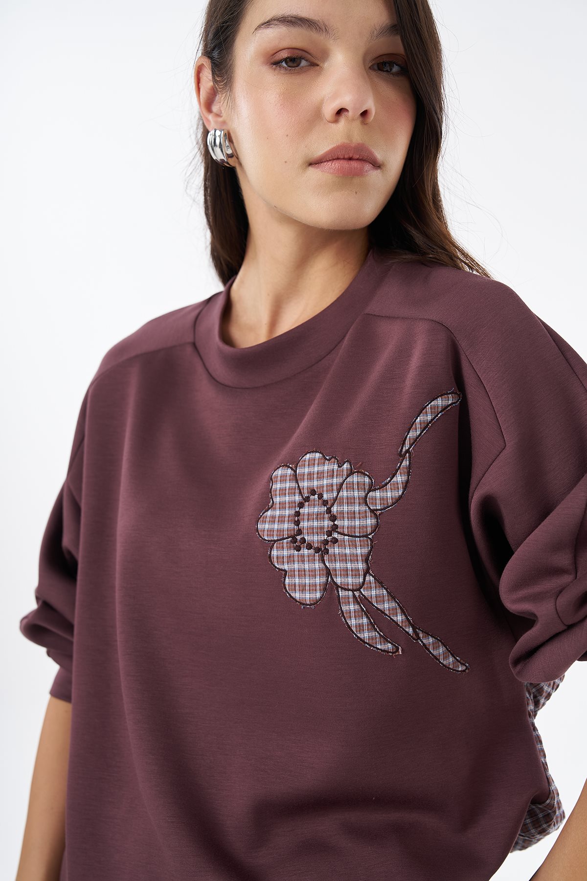 Ekose Çiçek Aplikeli Sweatshirt Bordo