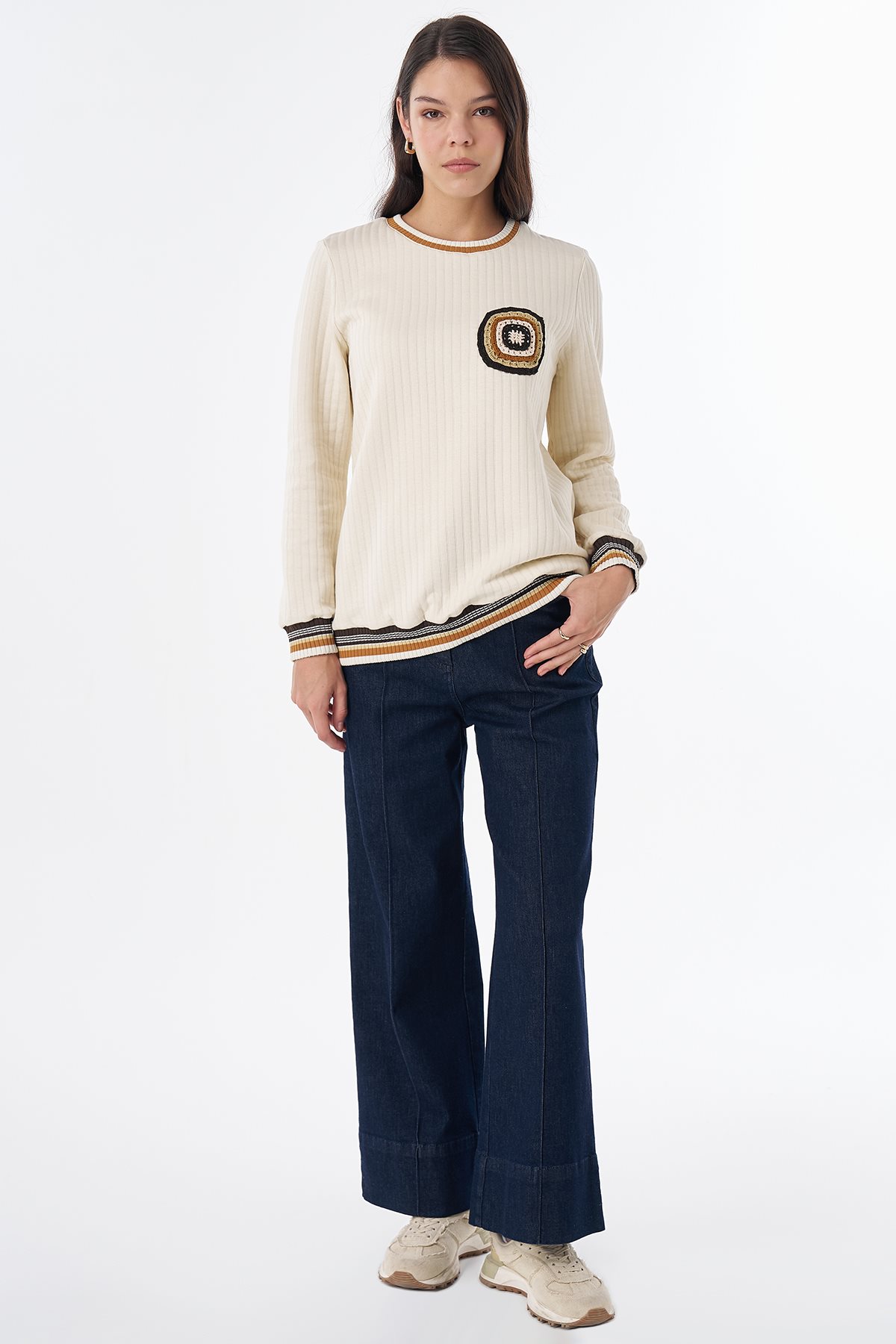 Motif Detaylı Sweatshirt Krem