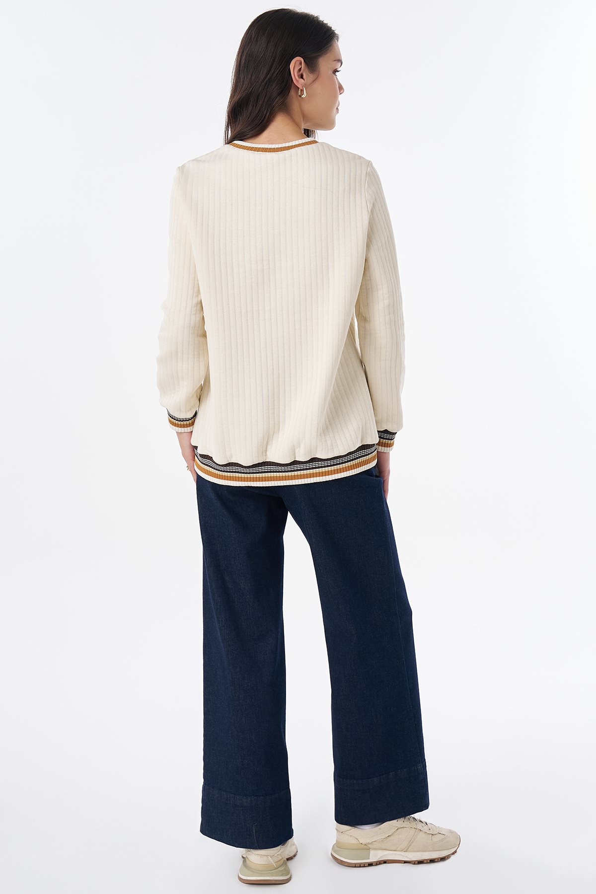 Motif Detaylı Sweatshirt Krem