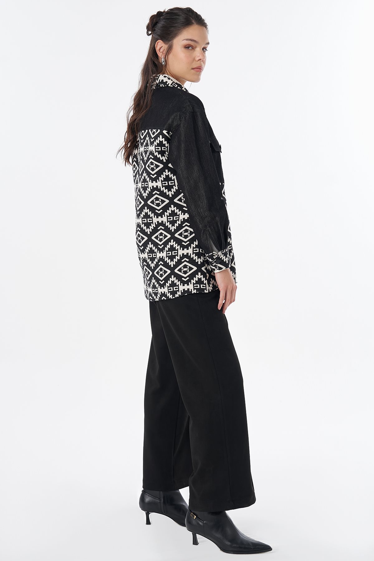 Ethnic Pattern Jacket Black