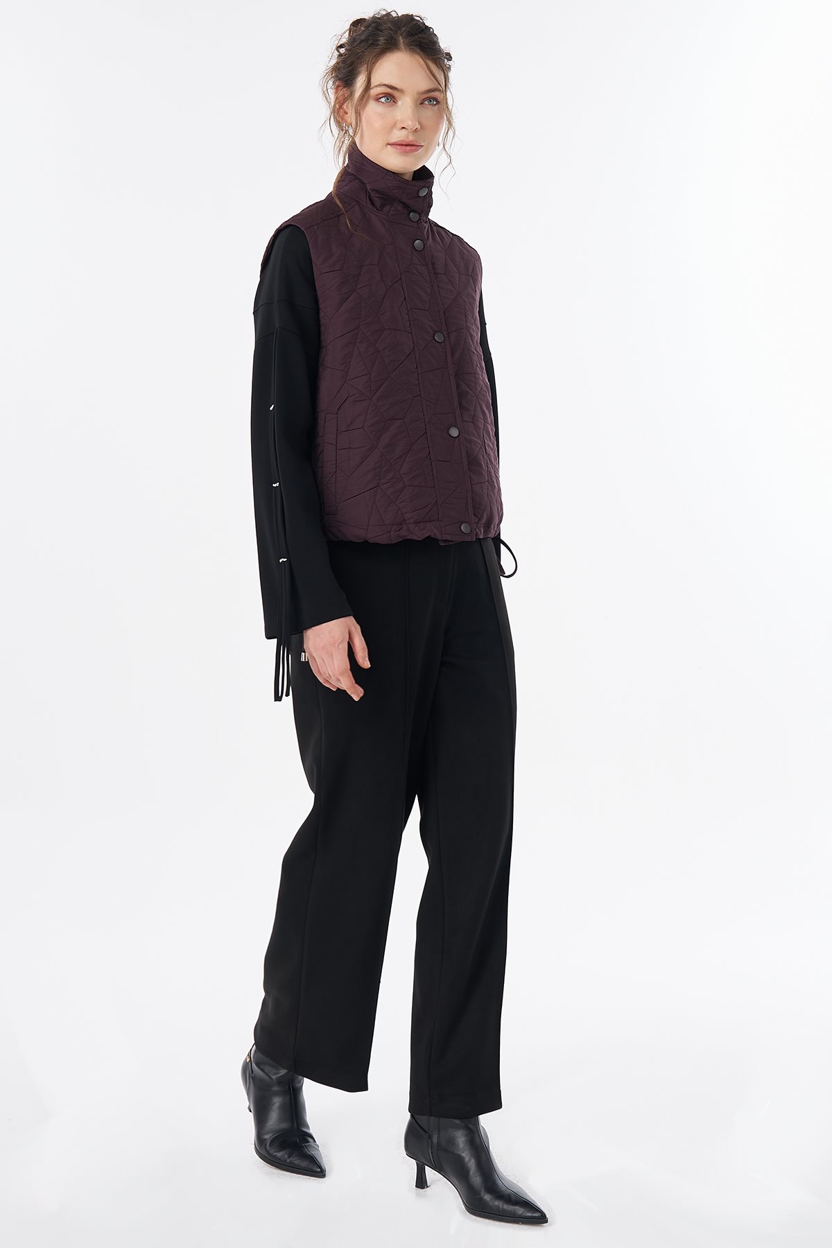 Drawstring Quilted Vest Burgundy