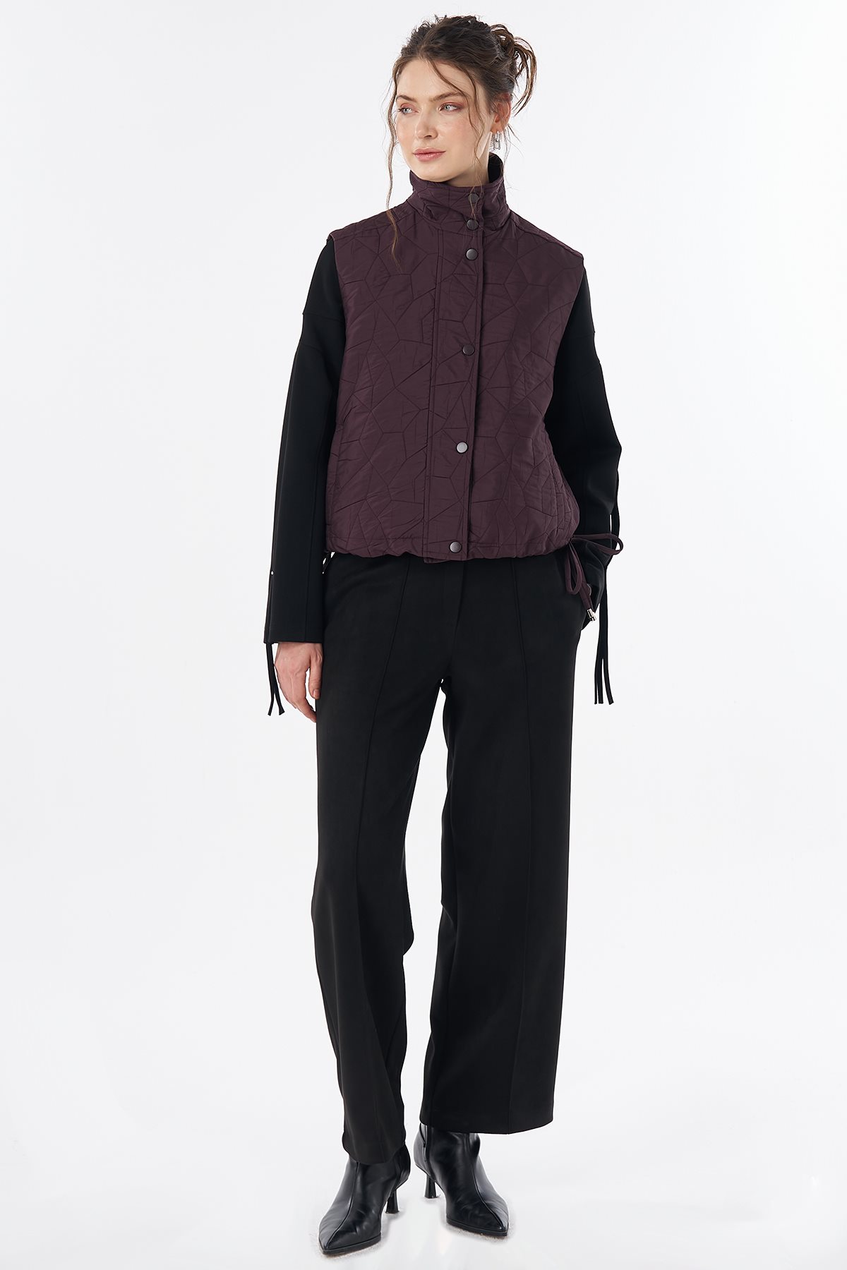 Drawstring Quilted Vest Burgundy