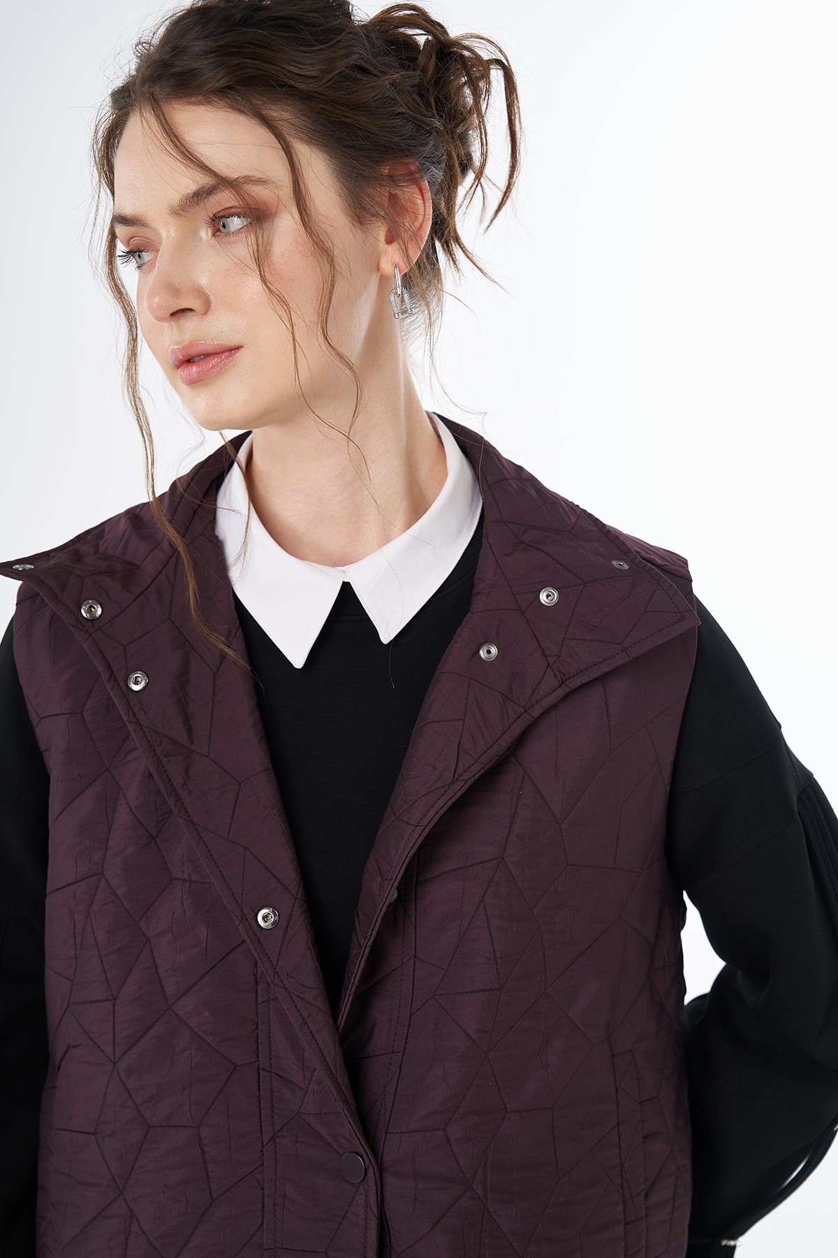 Drawstring Quilted Vest Burgundy
