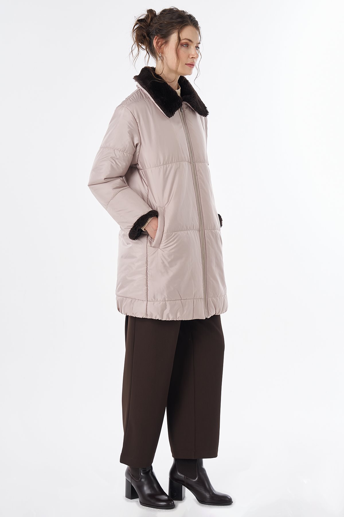 Yaka Detaylı Anorak Mont Kum