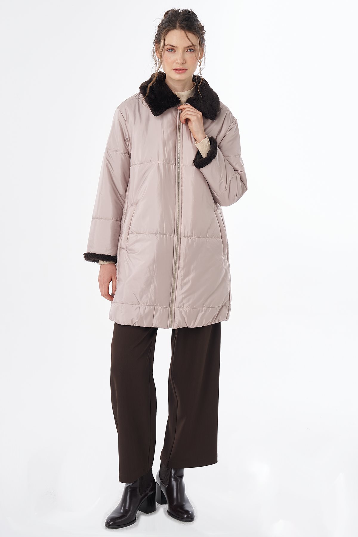 Yaka Detaylı Anorak Mont Kum
