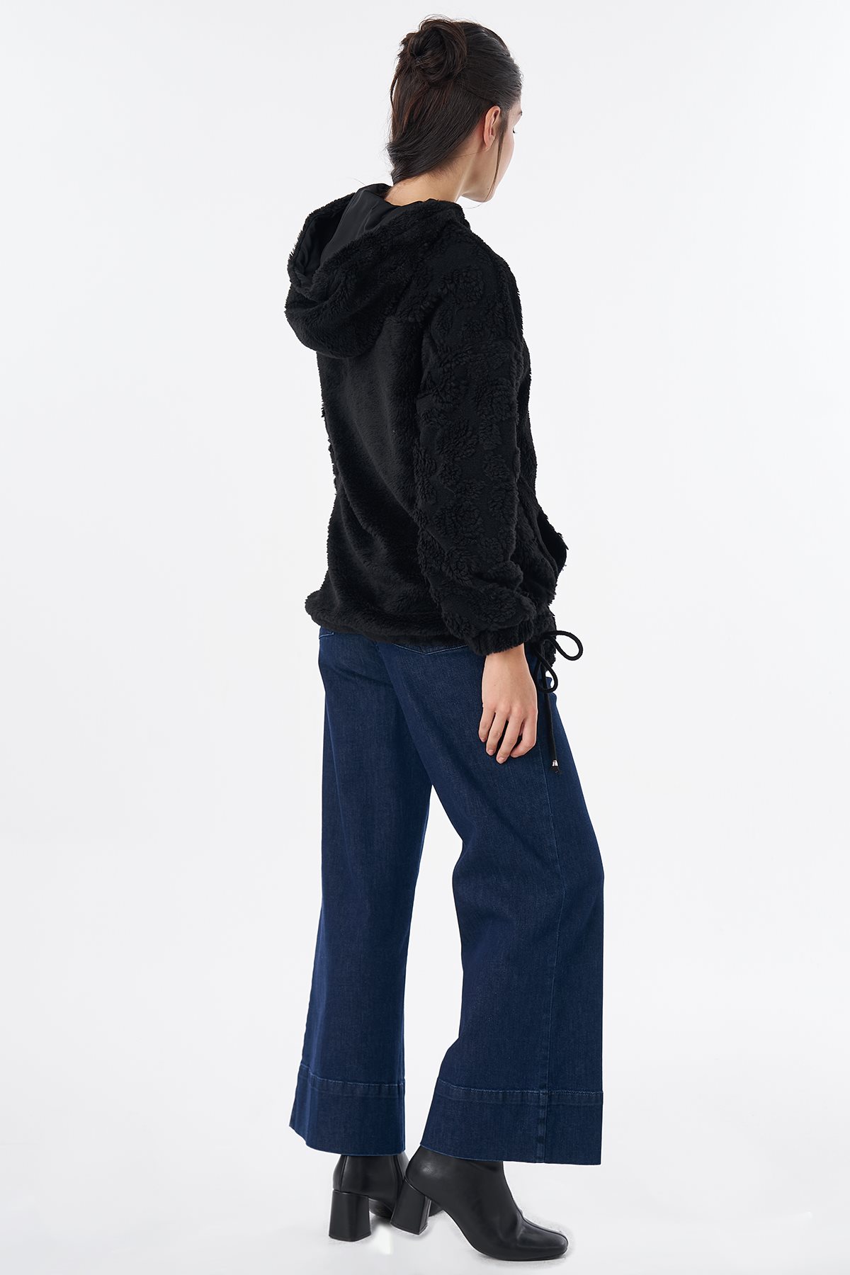 Kangaroo Pocket Plush Sweatshirt Black