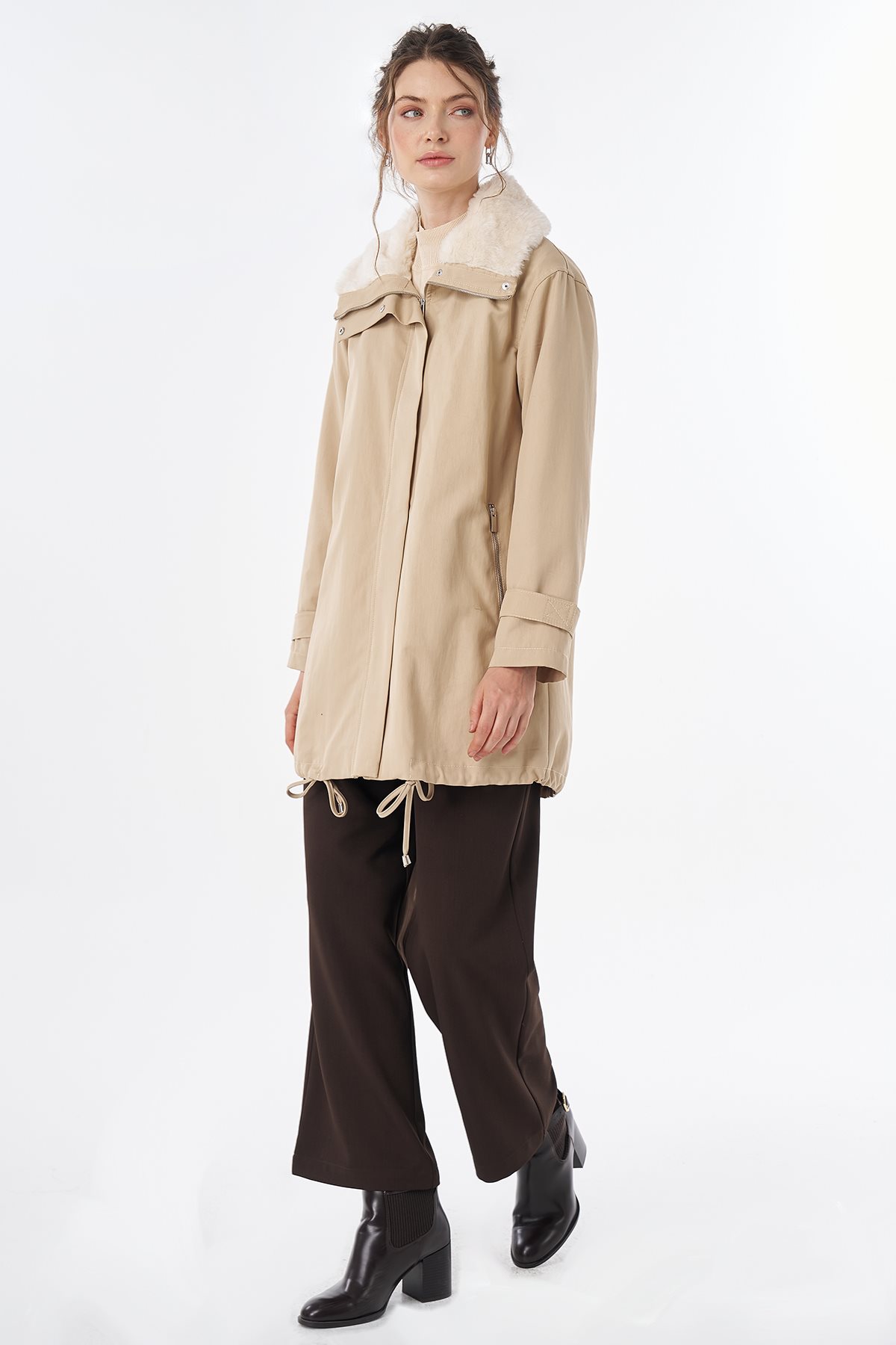 Kürk Yaka Kaban Bej