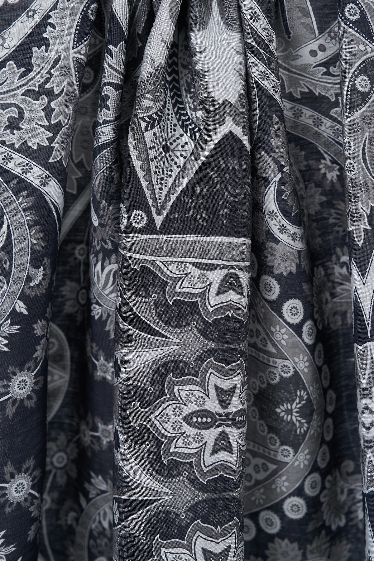 Ethnic Pattern Lyocell Shawl Black