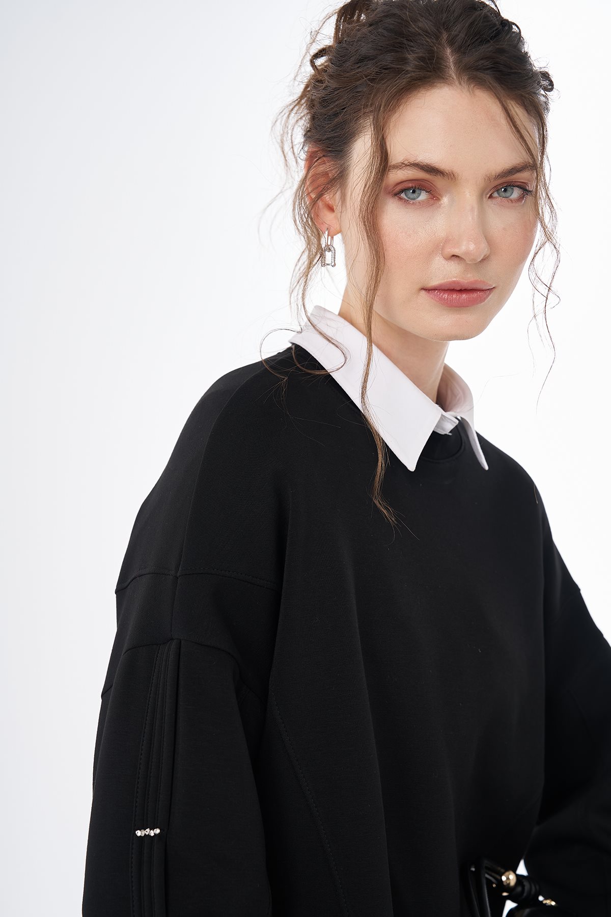 Taş Detaylı Rayon Sweatshirt Siyah