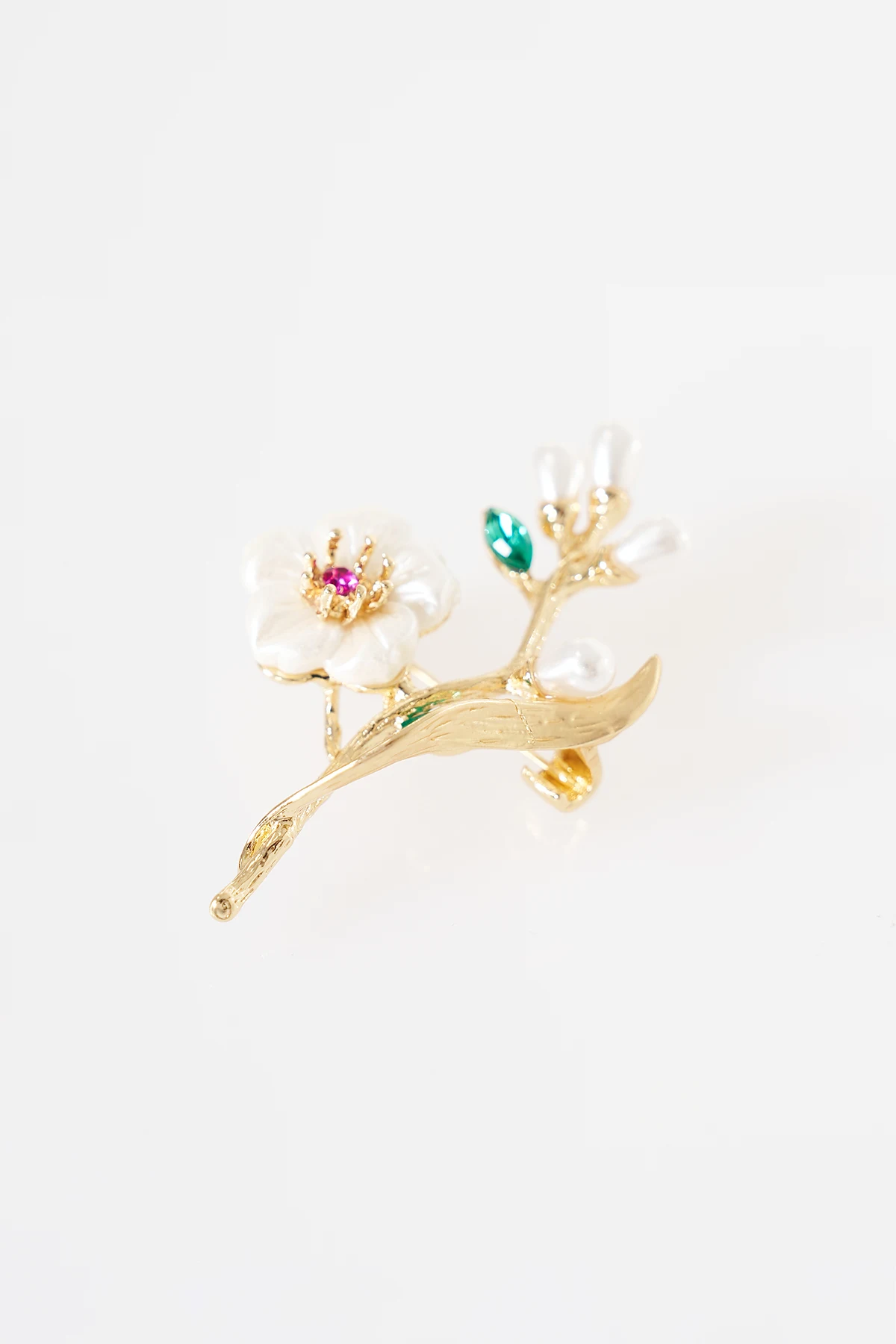 Mother-of-Pearl Flower and Pearl Brooch Gold