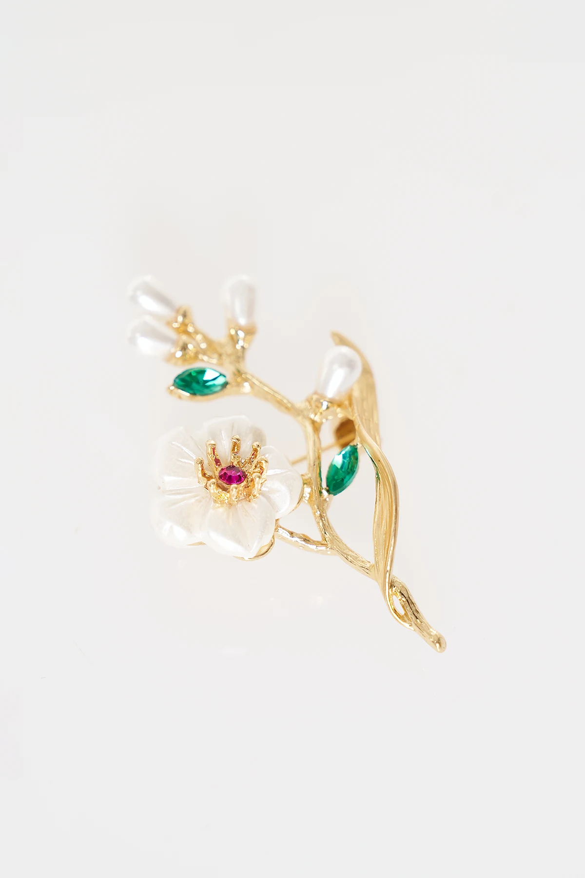 Mother-of-Pearl Flower and Pearl Brooch Gold